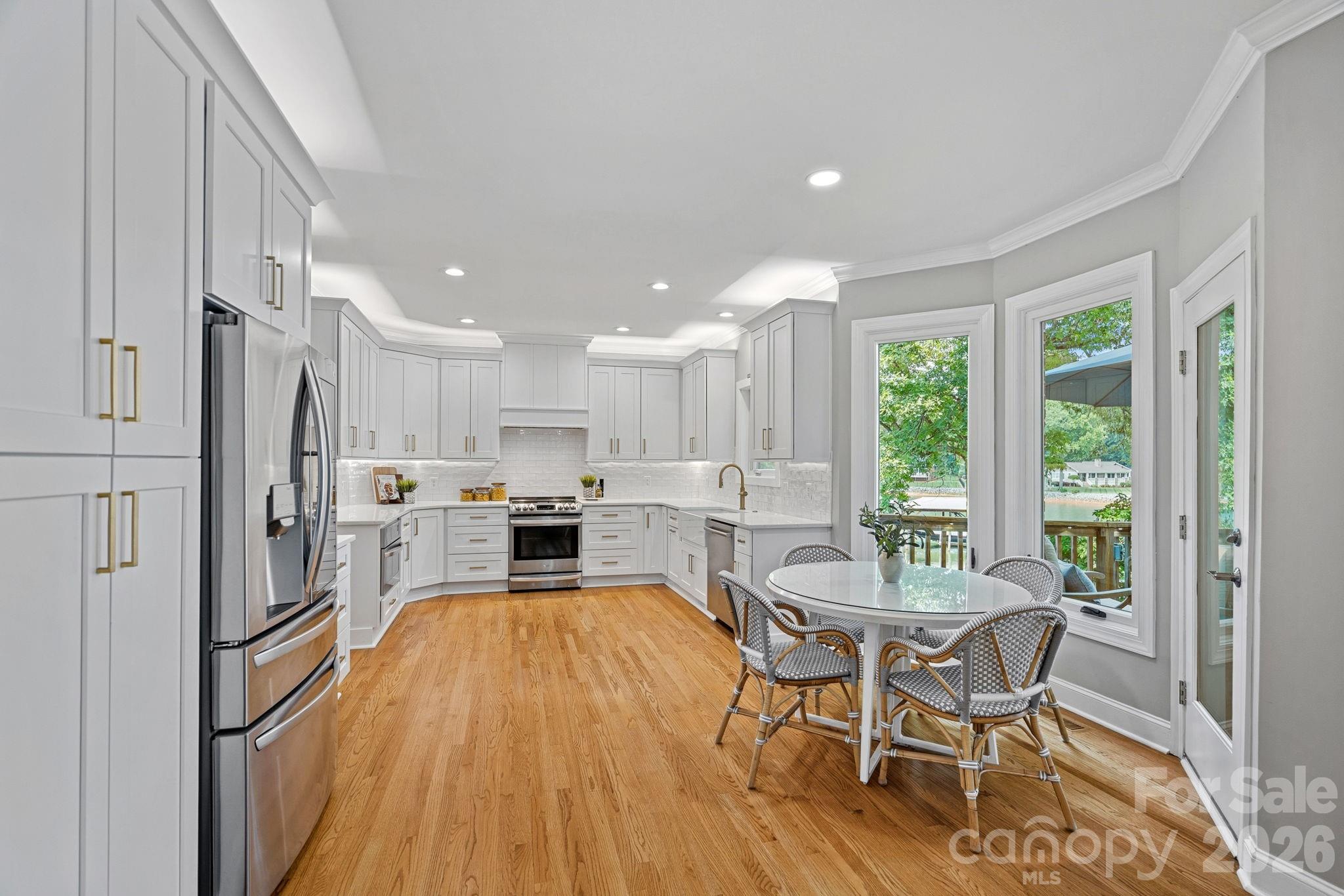 8160 Waterford Drive — Stanley
