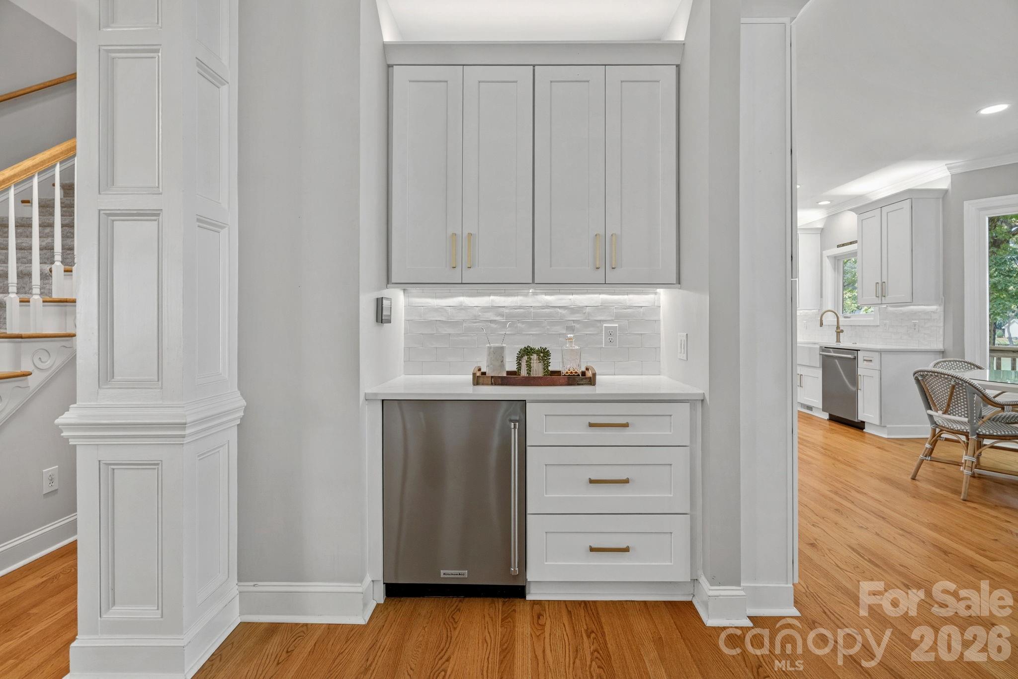 8160 Waterford Drive — Stanley