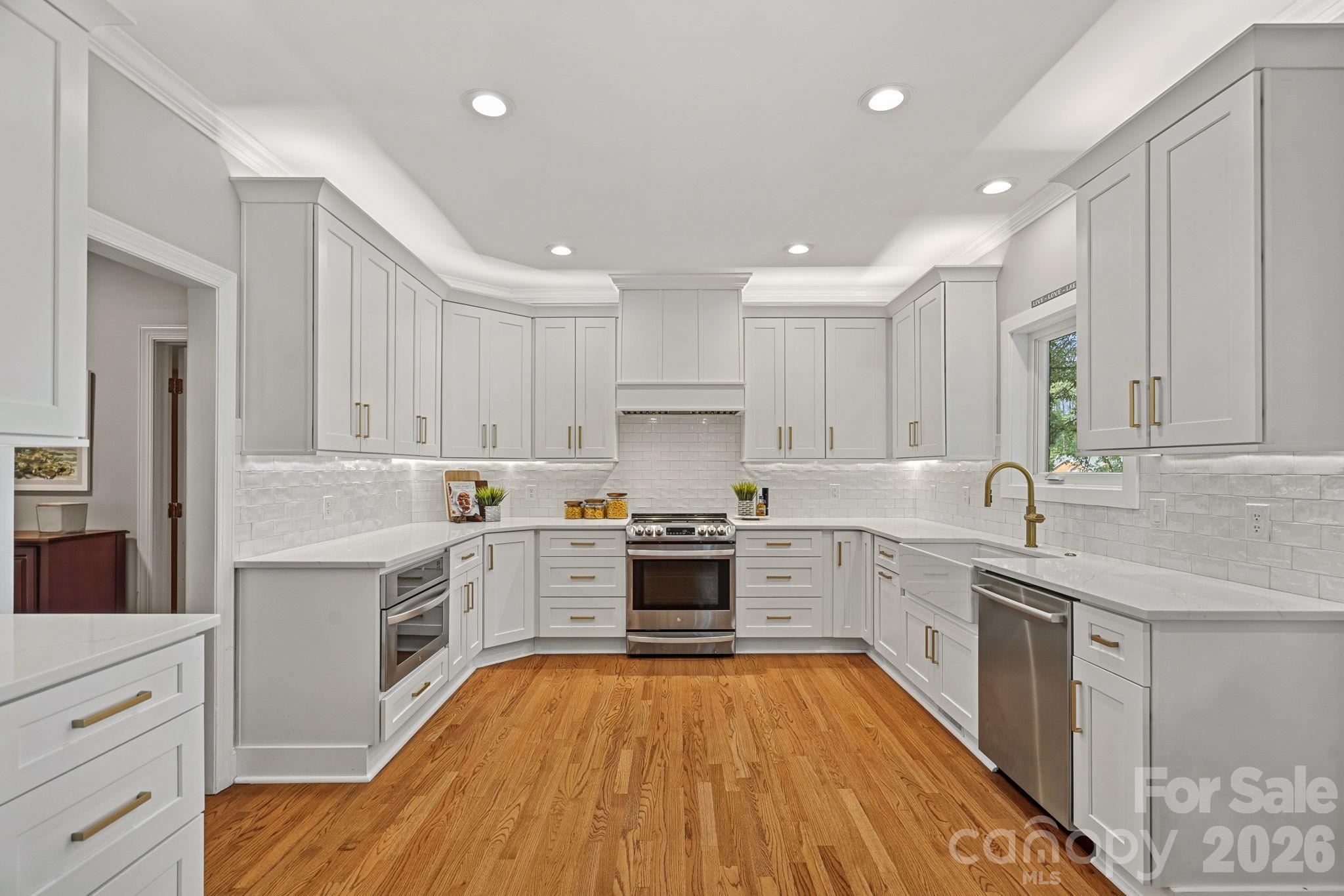 8160 Waterford Drive — Stanley