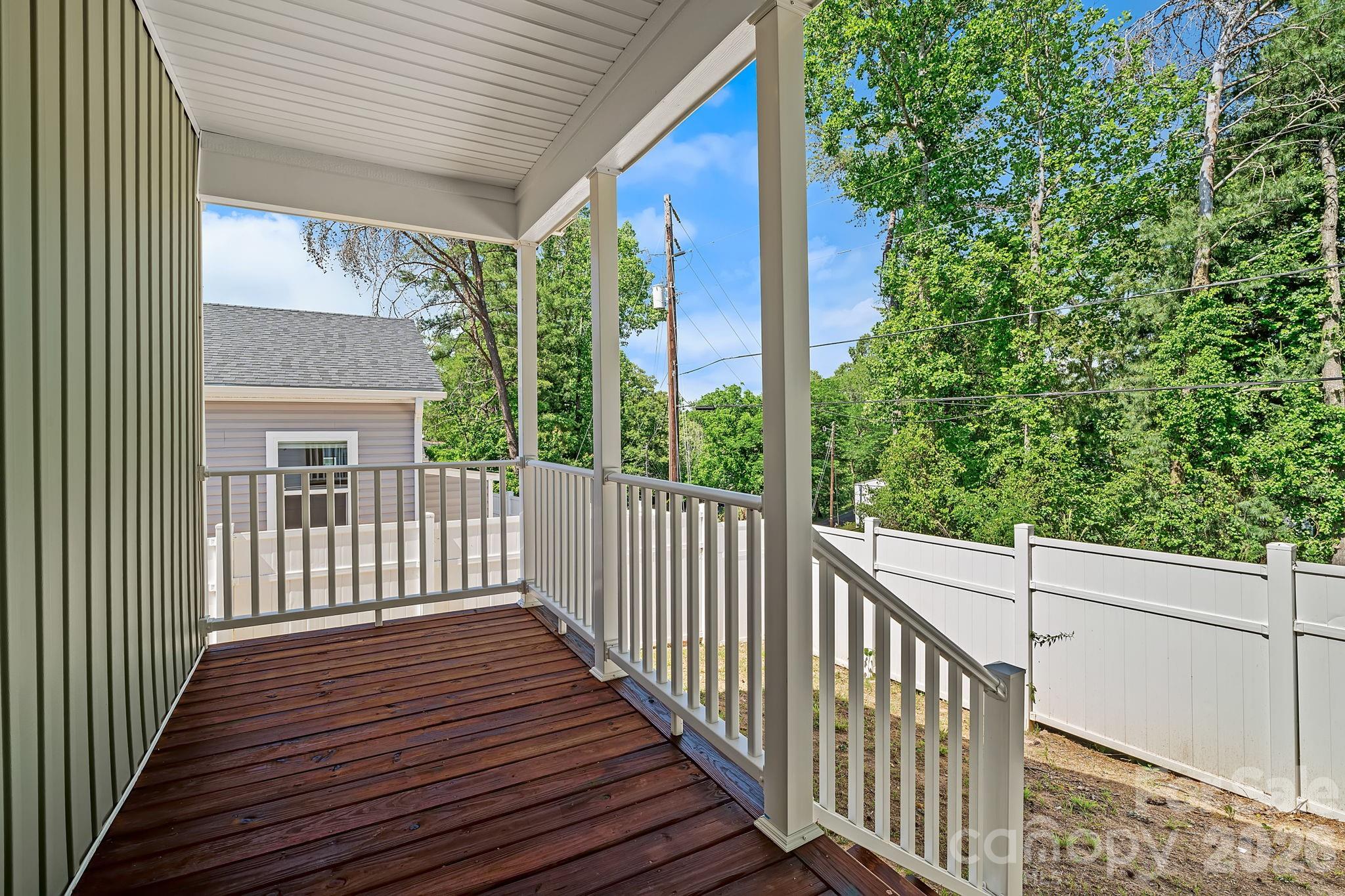 121 Bellamy Road — Asheville