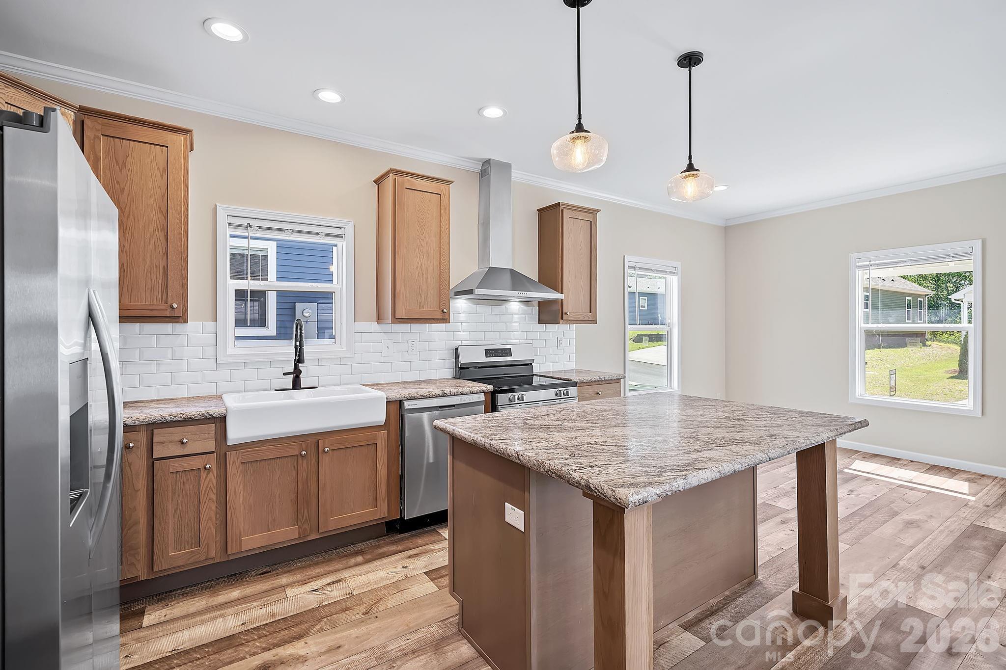 121 Bellamy Road — Asheville