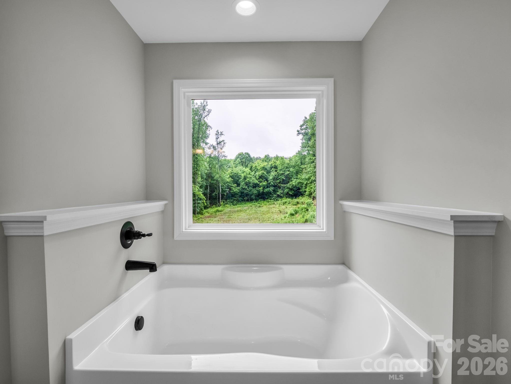 905 Rolling Road — Lincolnton