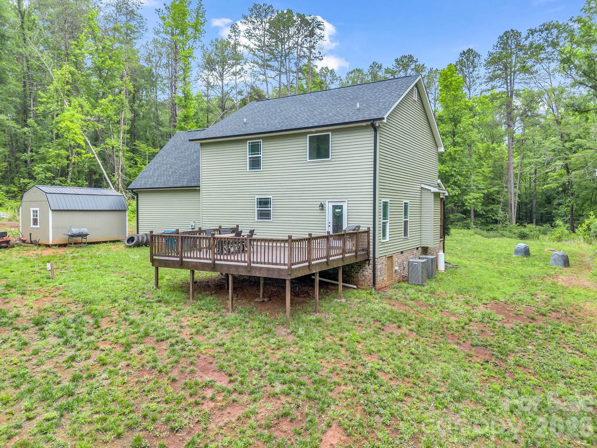 905 Rolling Road — Lincolnton