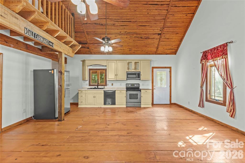 11826 Merriweather Drive — Charlotte