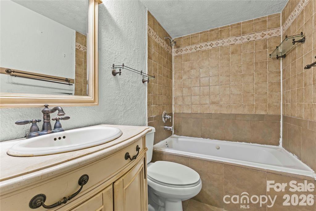 11826 Merriweather Drive — Charlotte