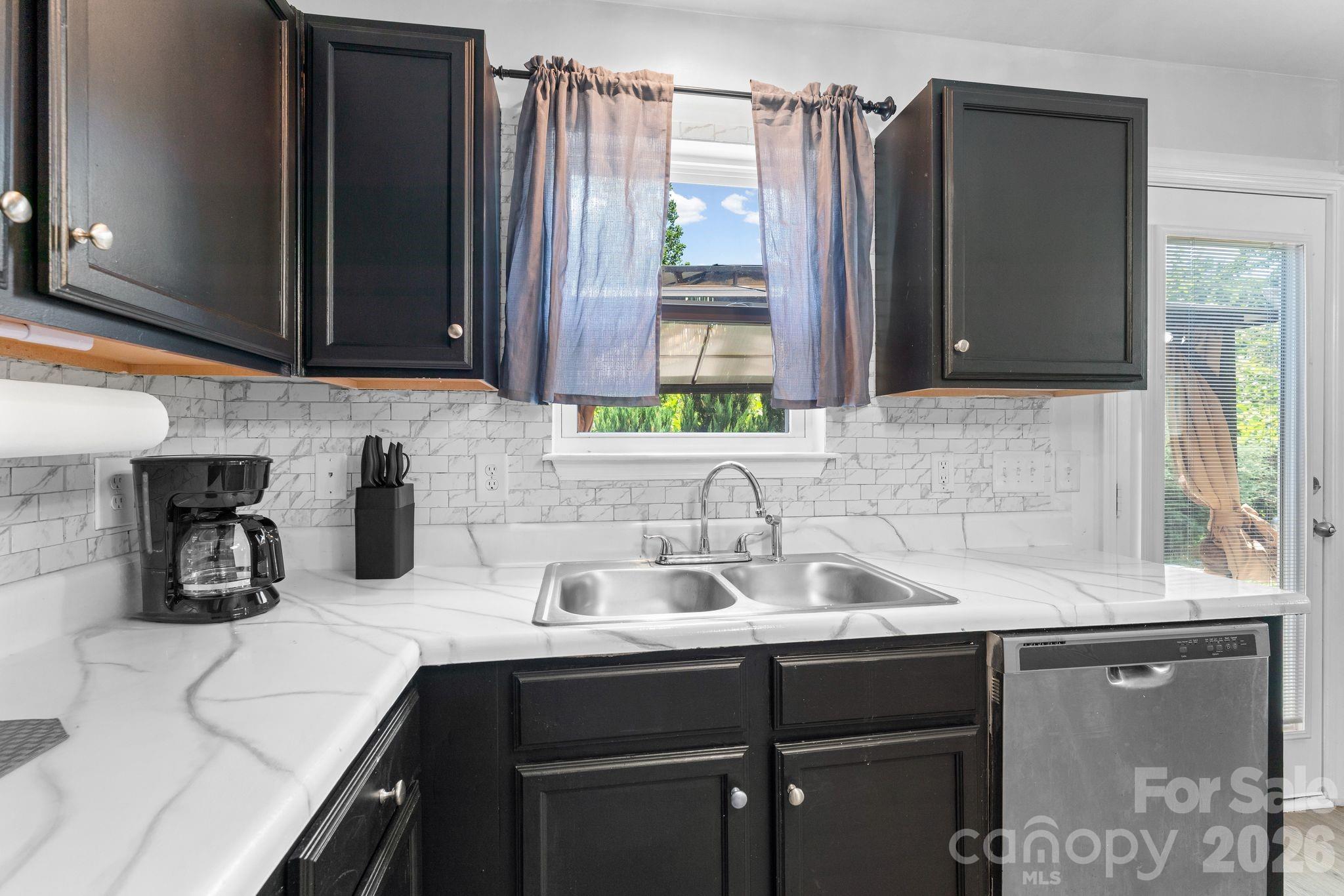 2772 Stonefield Crossing Drive — Winston Salem