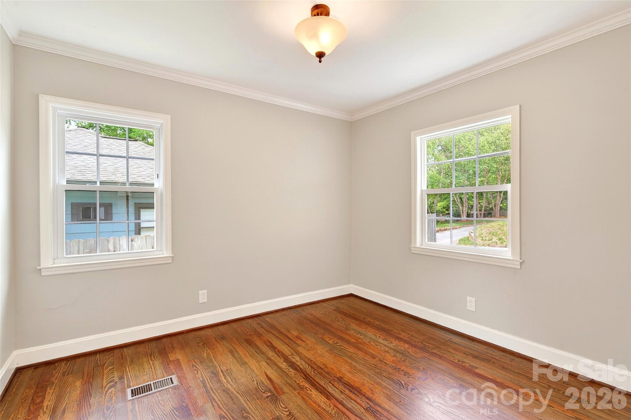 24 Dallas Street — Asheville
