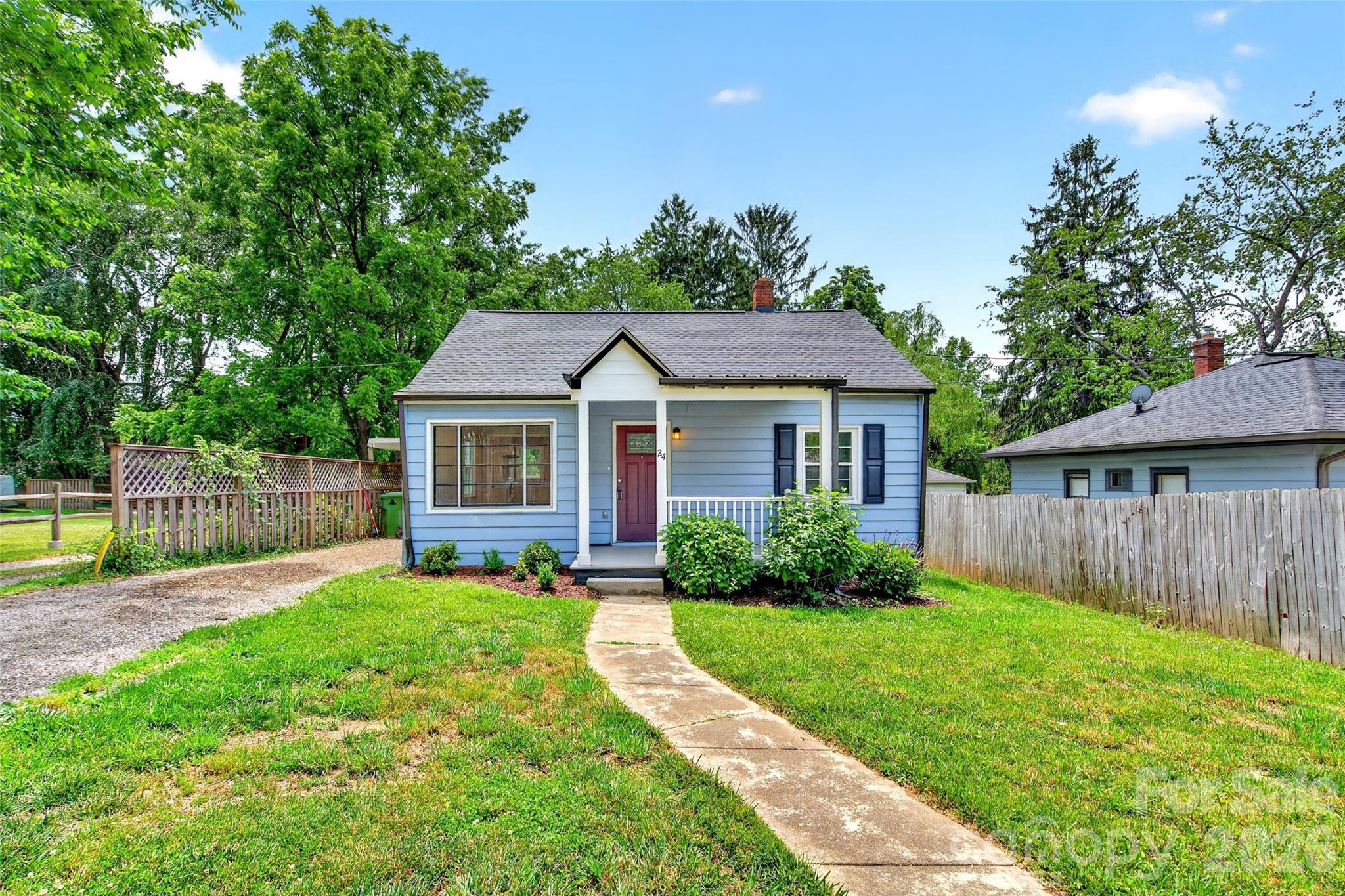 24 Dallas Street — Asheville