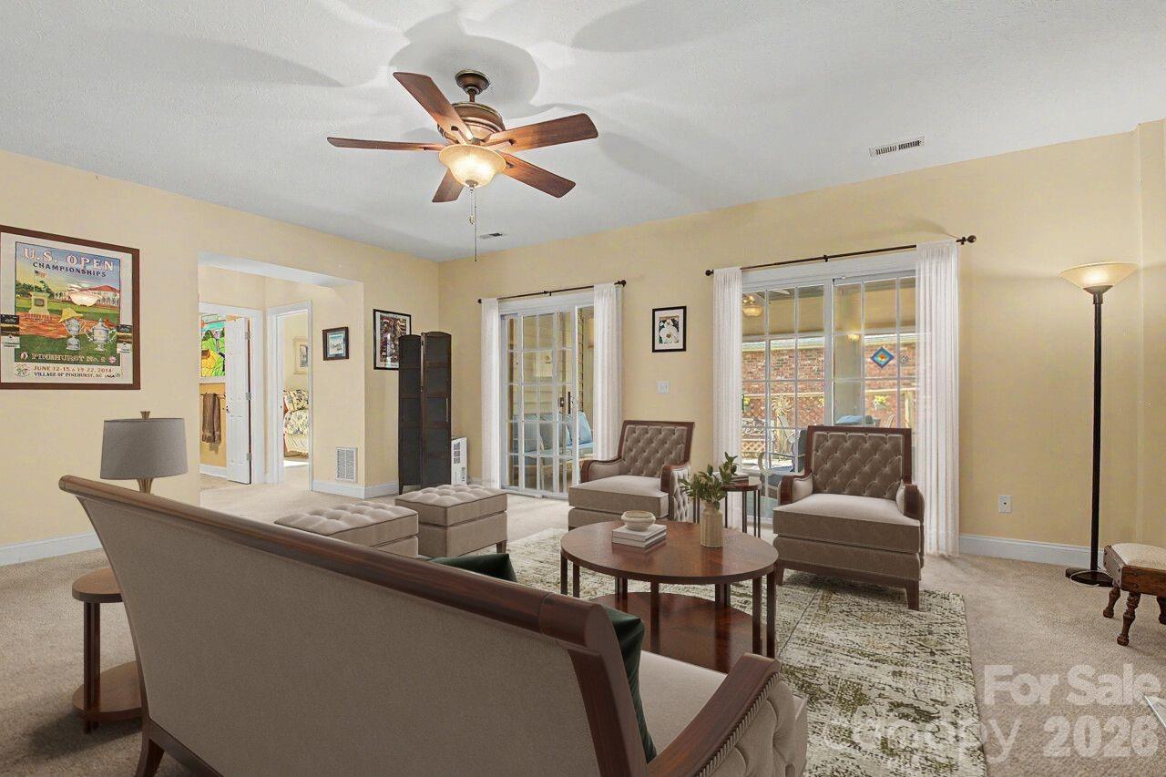 606 Carriage Commons Drive — Hendersonville