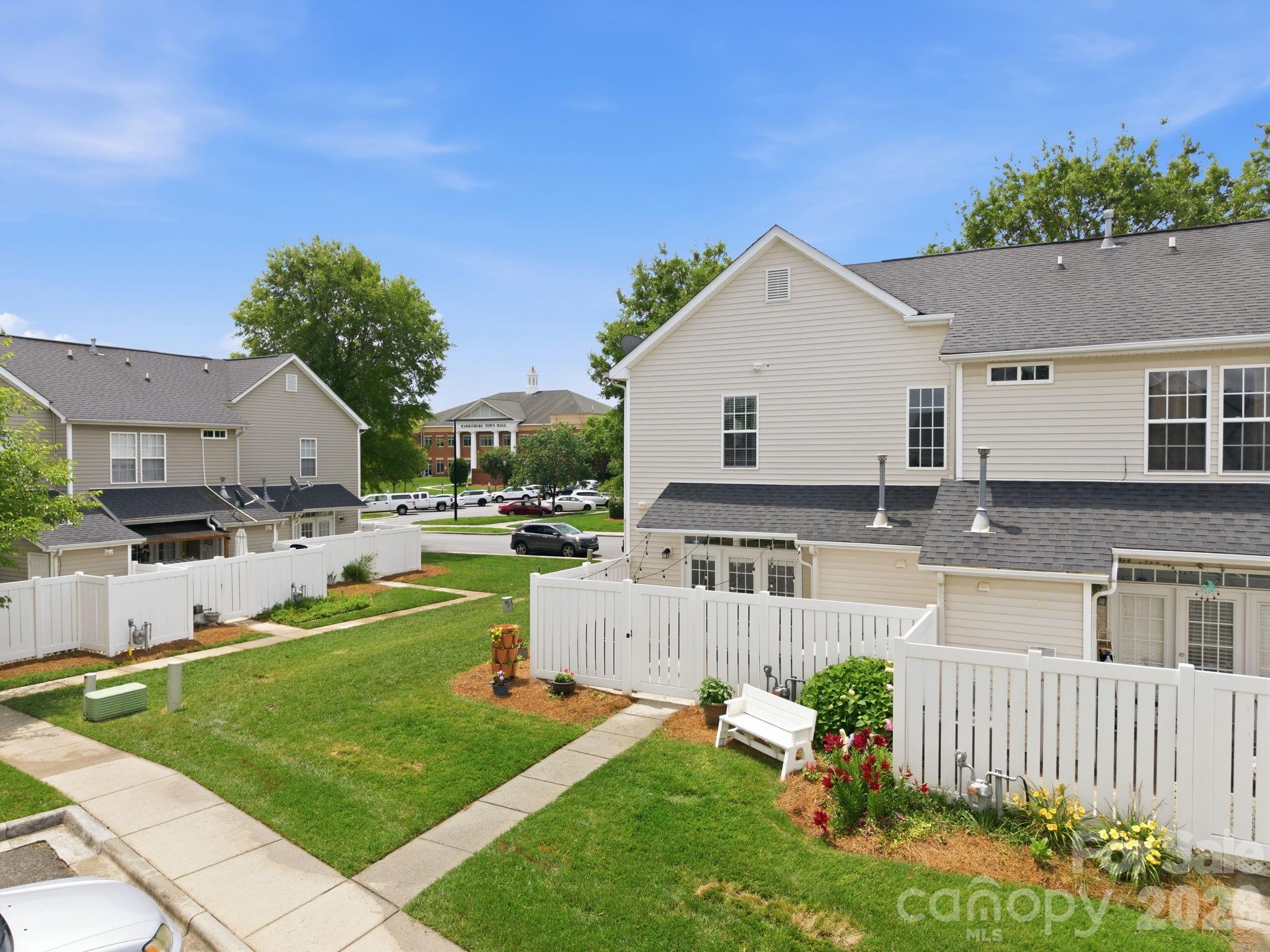 4130 Town Center Road — Harrisburg