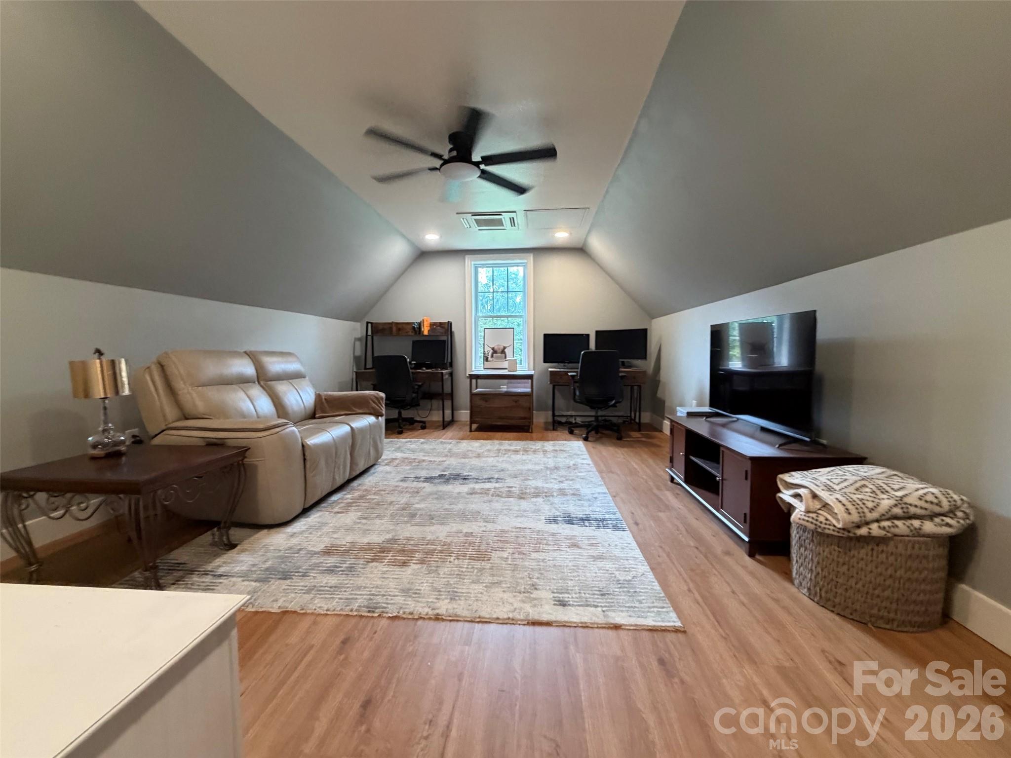 4380 Woodsbury Lane — Lincolnton