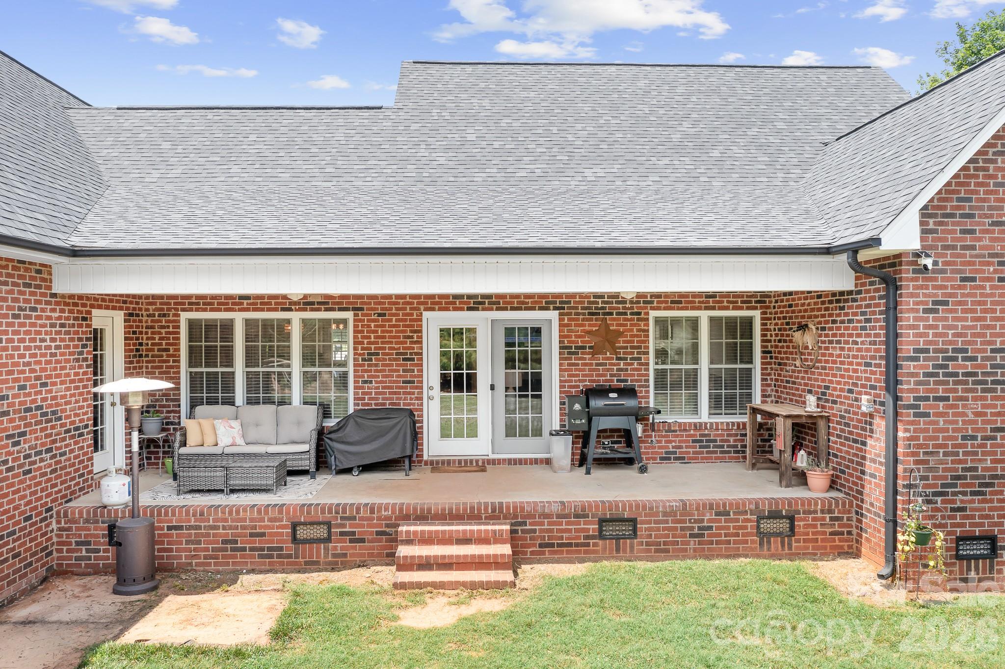 4380 Woodsbury Lane — Lincolnton