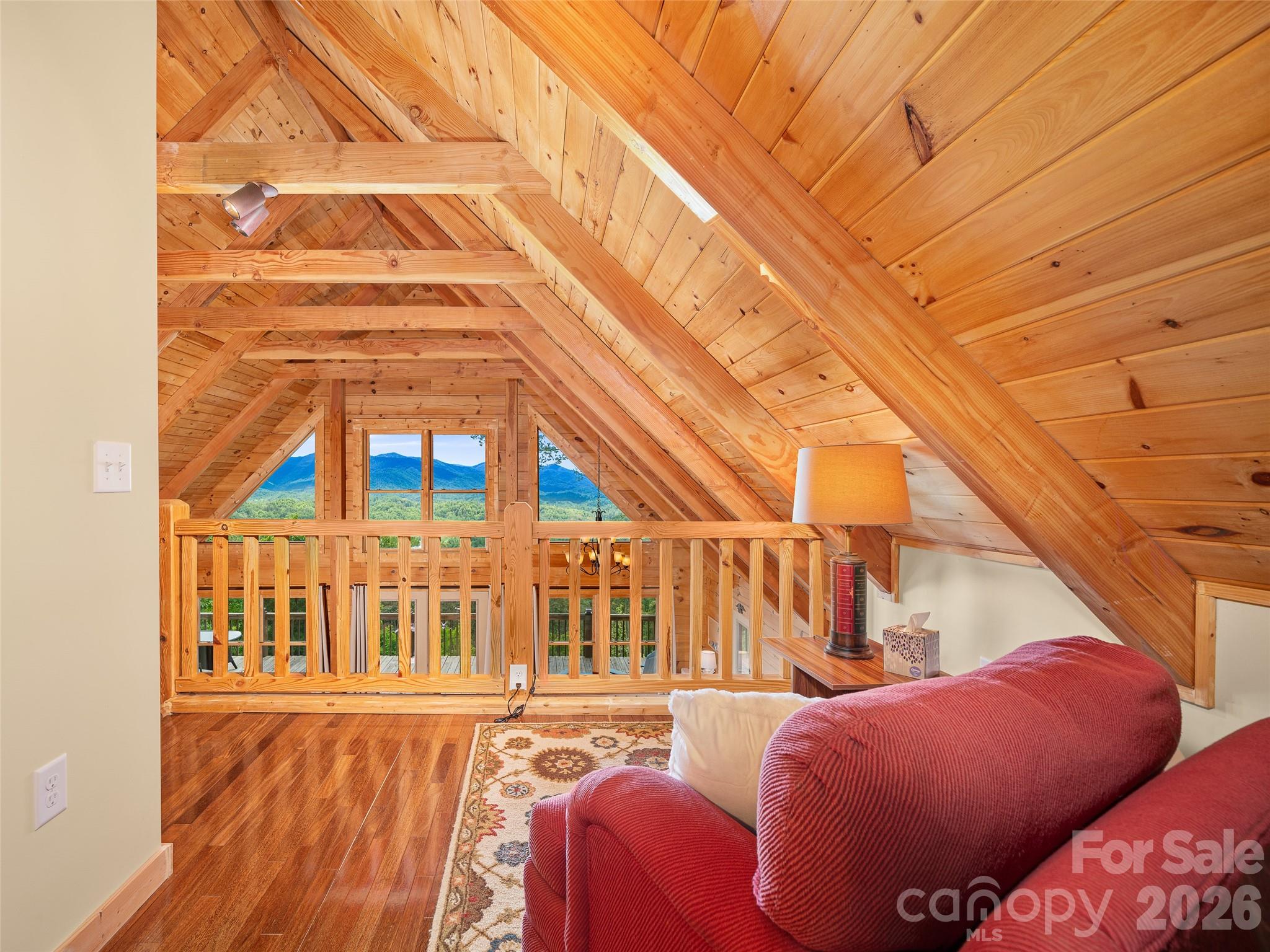 483 Birdie Lane — Bakersville