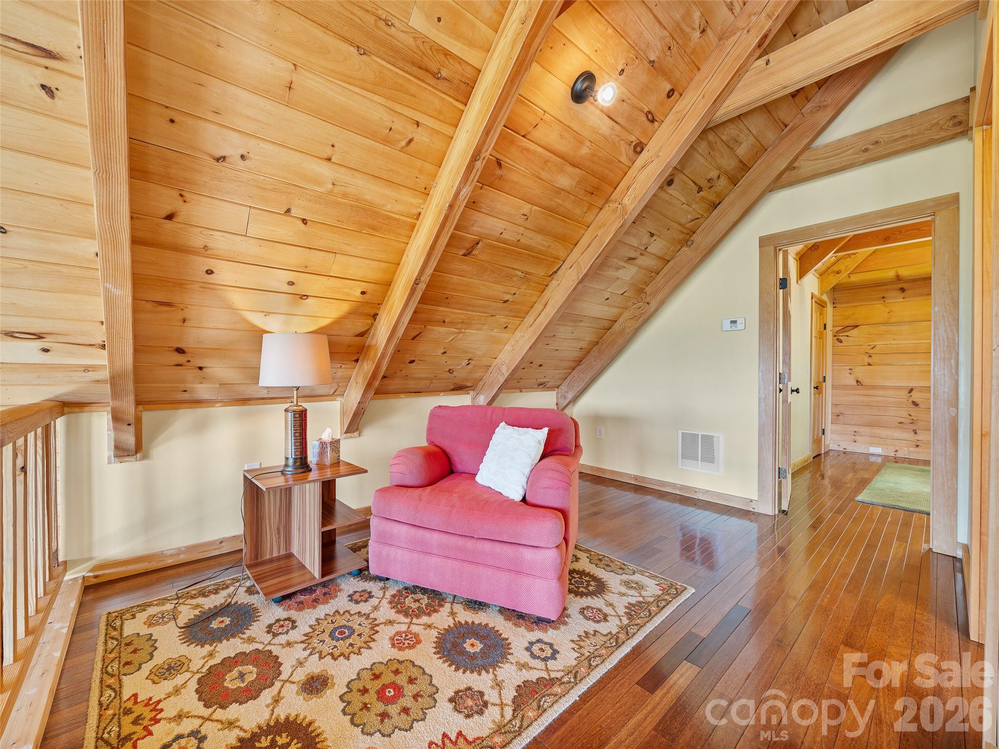 483 Birdie Lane — Bakersville