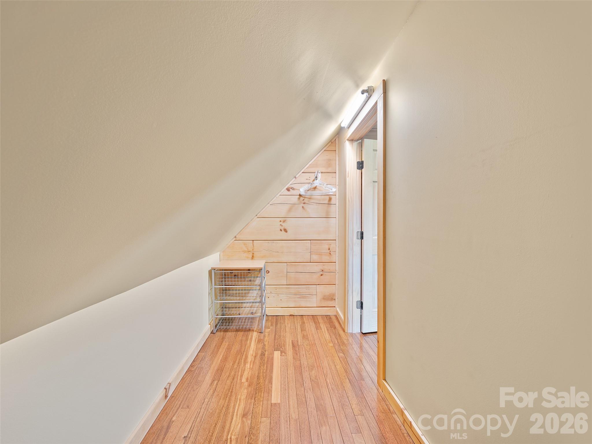 483 Birdie Lane — Bakersville