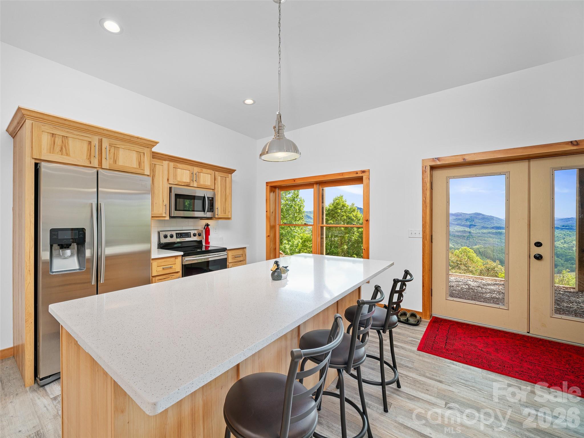 483 Birdie Lane — Bakersville