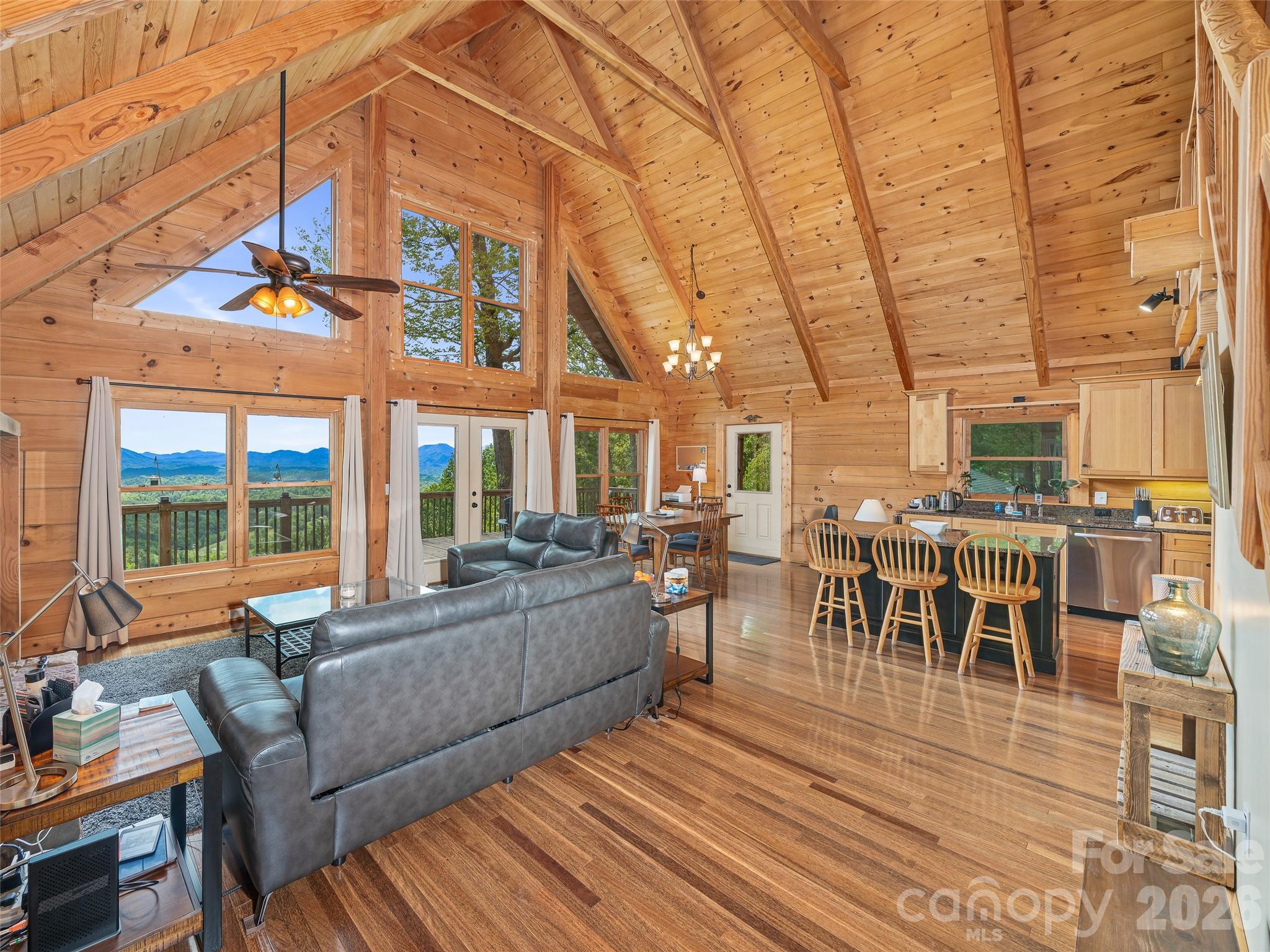 483 Birdie Lane — Bakersville