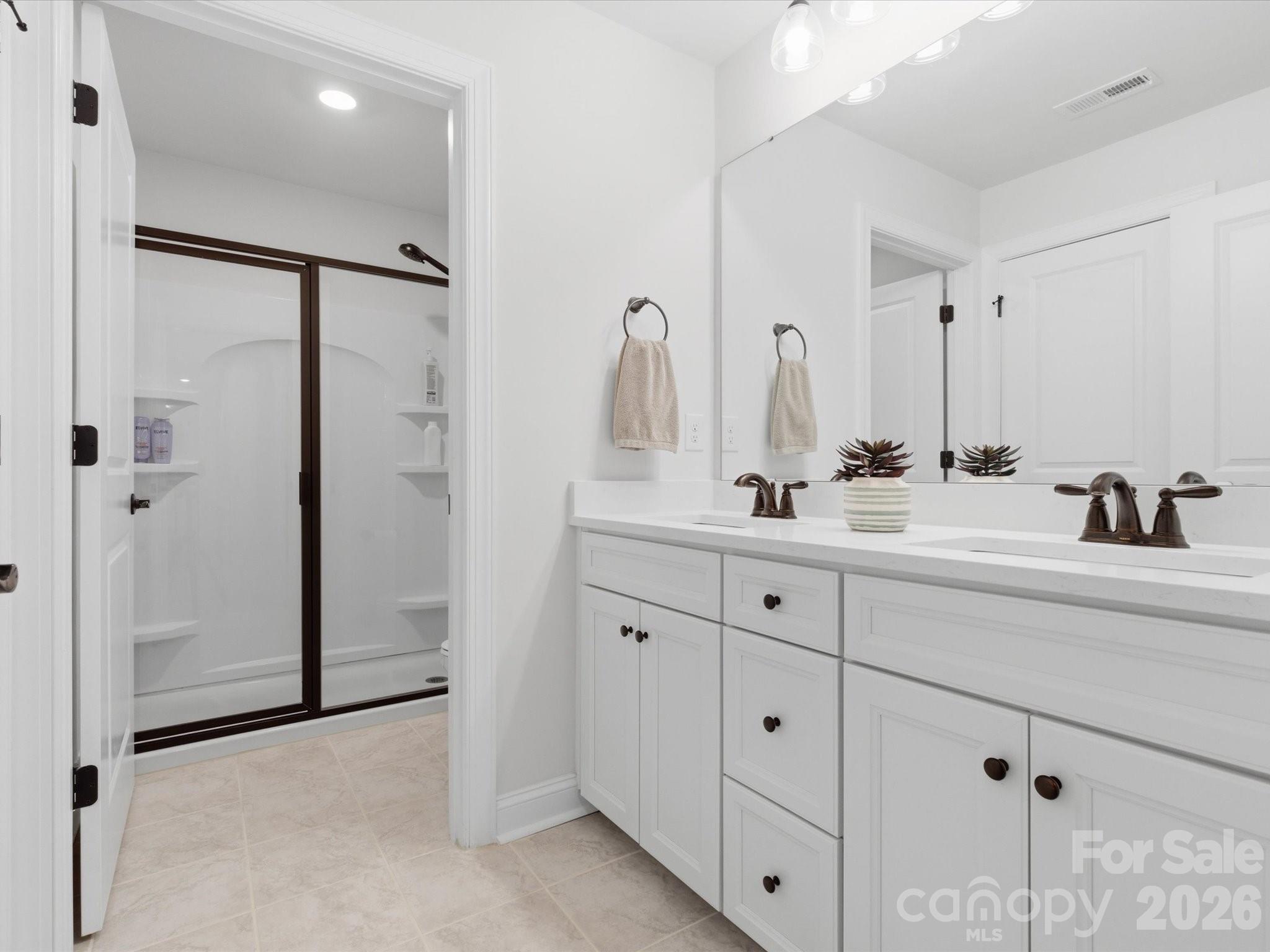 2204 Skybrook Oaks Drive — Huntersville