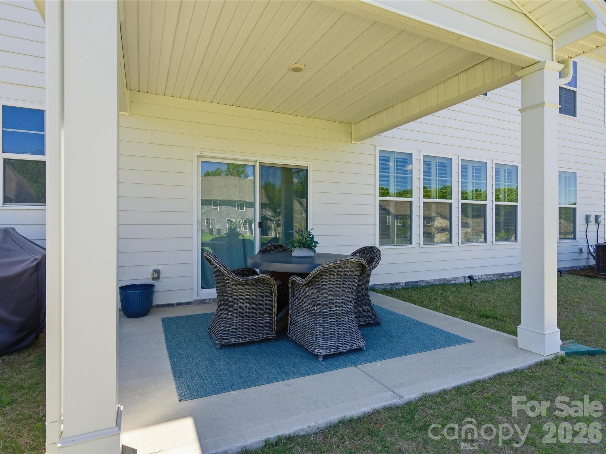 2204 Skybrook Oaks Drive — Huntersville