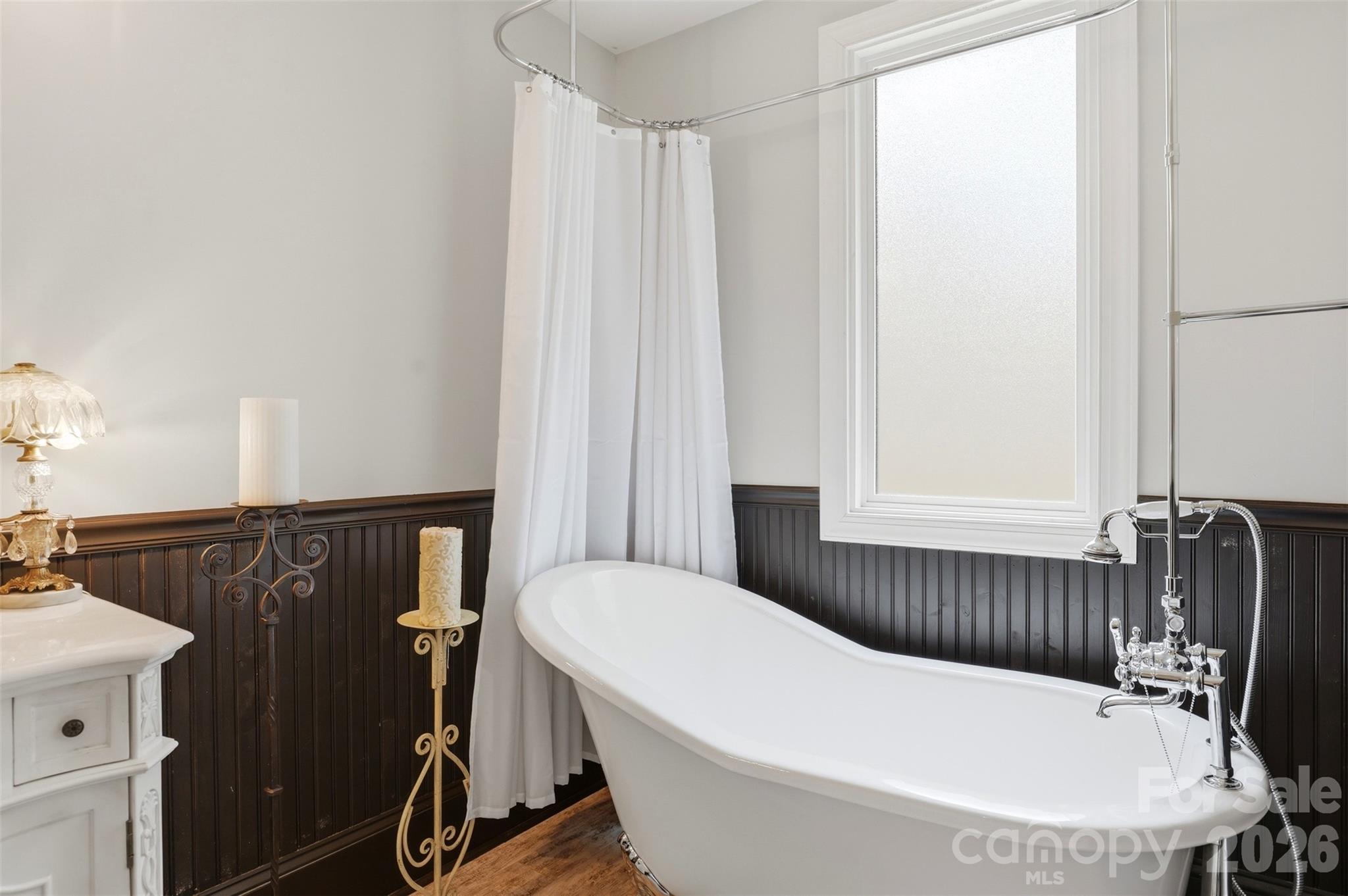504 E Talleyrand Avenue — Monroe