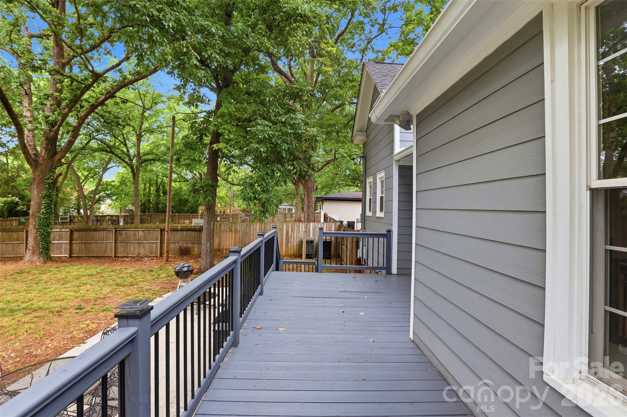 504 E Talleyrand Avenue — Monroe