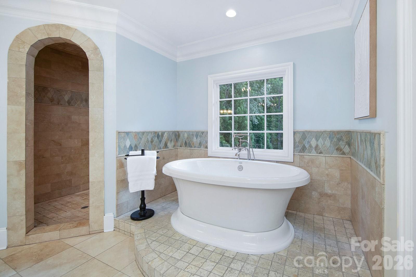 1616 Lookout Circle — Waxhaw