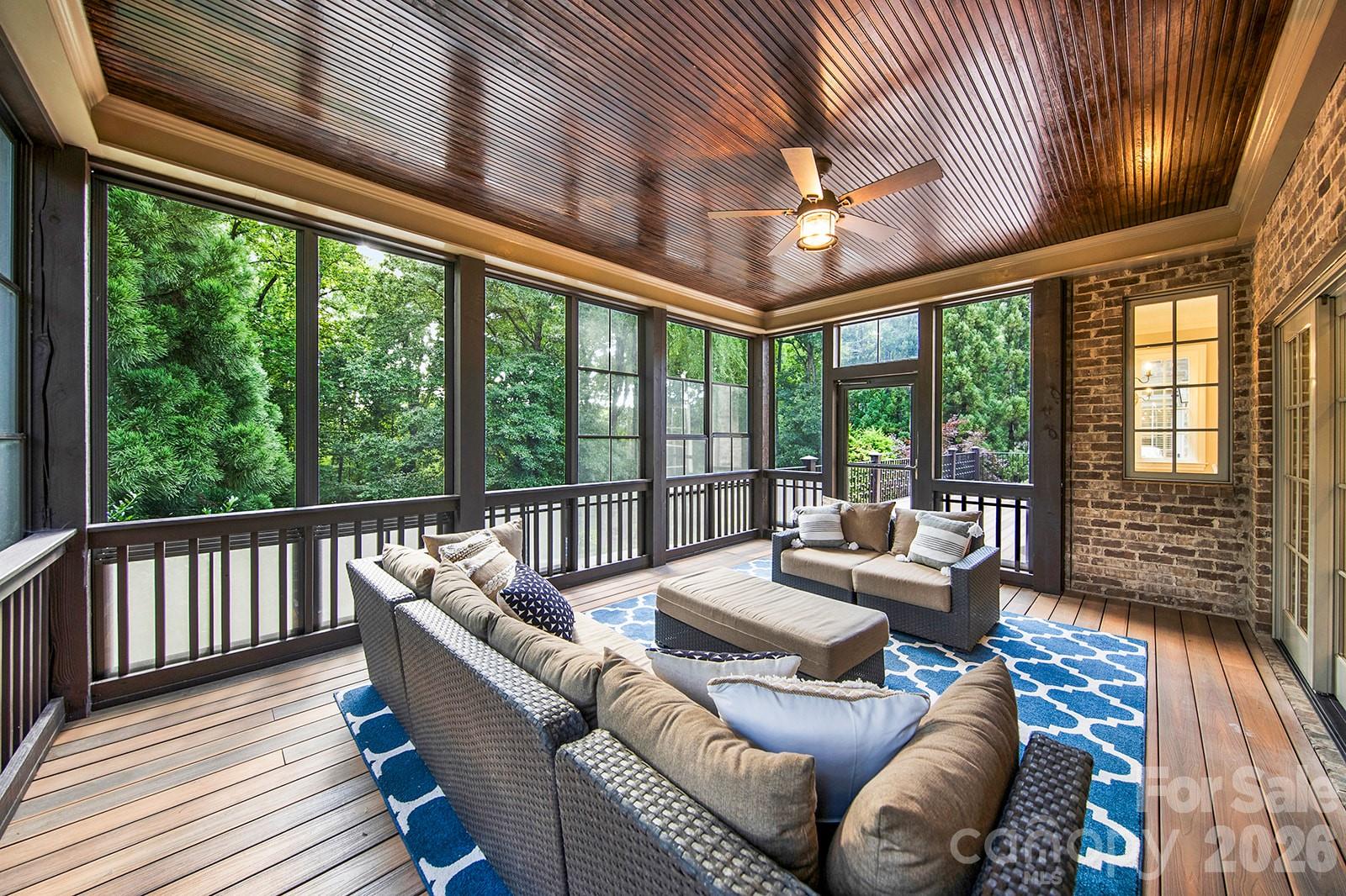 1616 Lookout Circle — Waxhaw