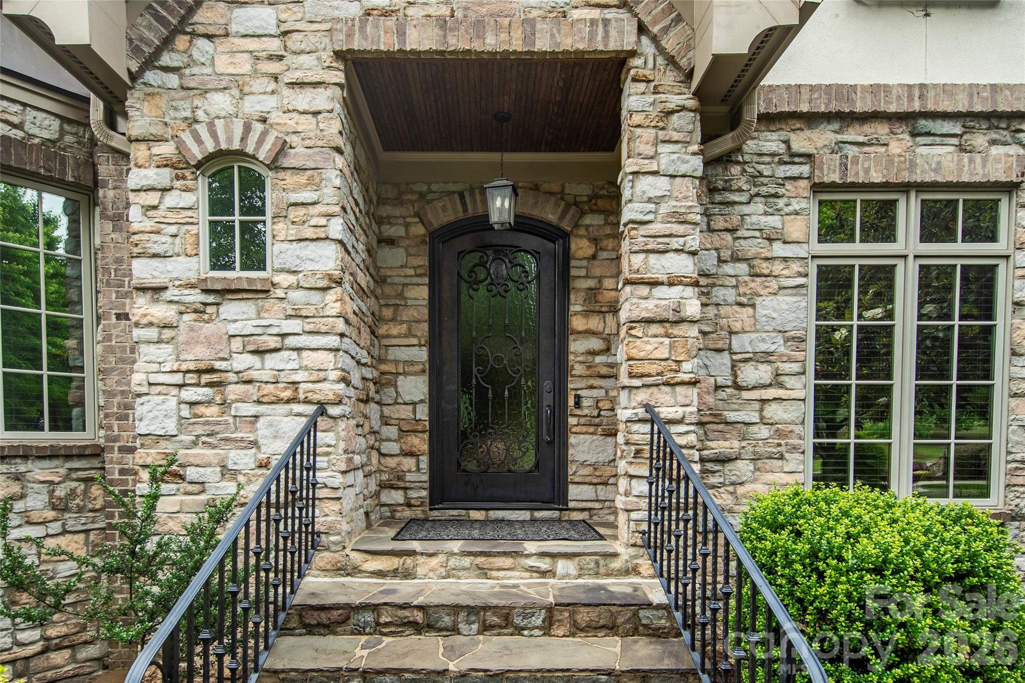 1616 Lookout Circle — Waxhaw