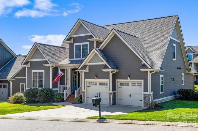 61 Barnrock Drive — Mills River