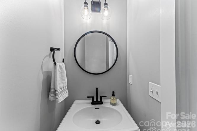 61 Barnrock Drive — Mills River