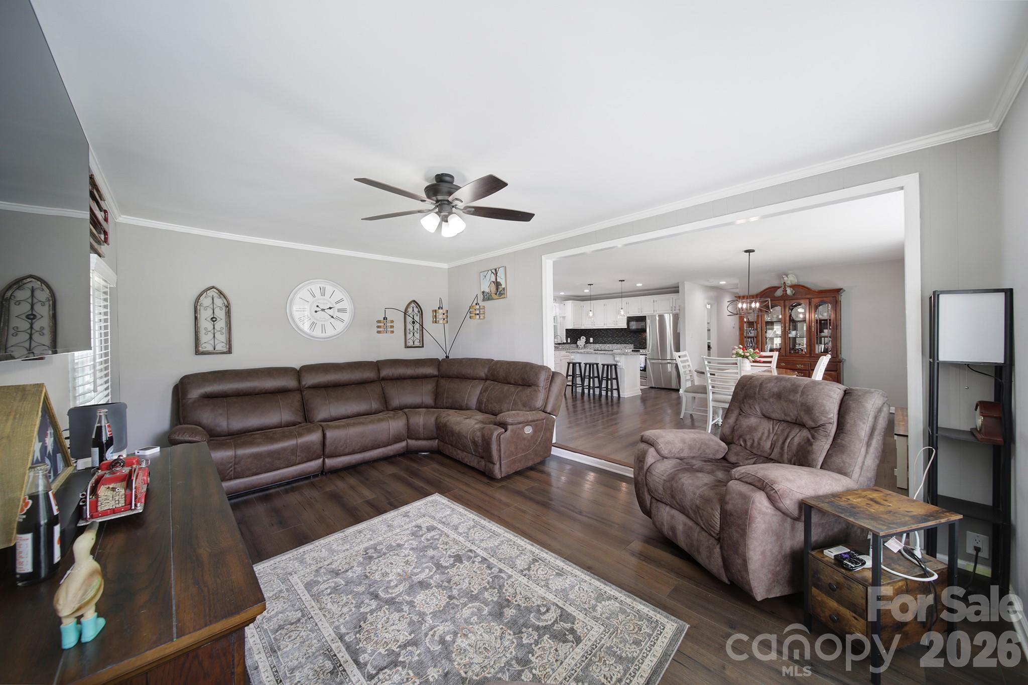 1516 Lowrys Highway — Chester