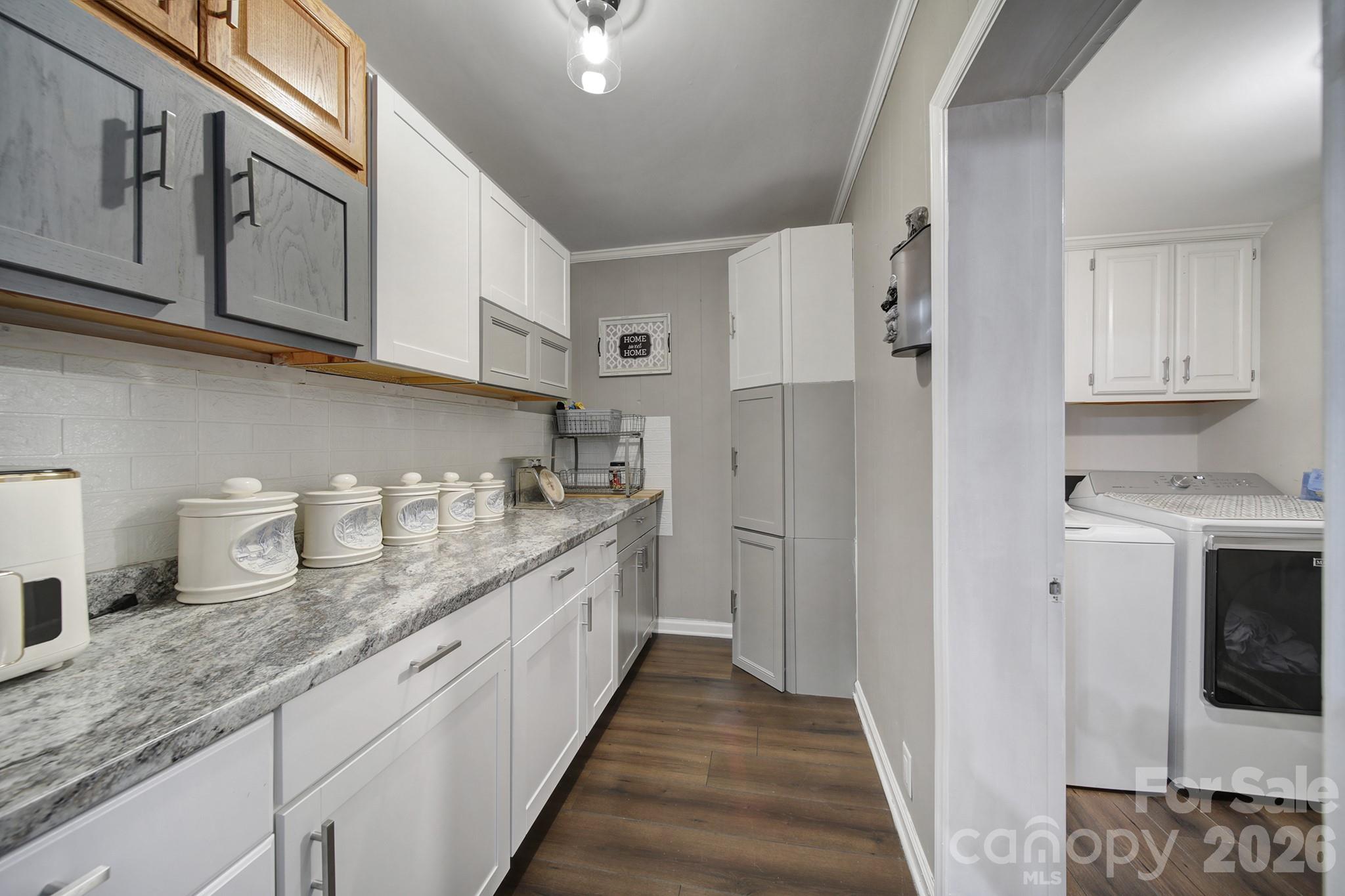 1516 Lowrys Highway — Chester