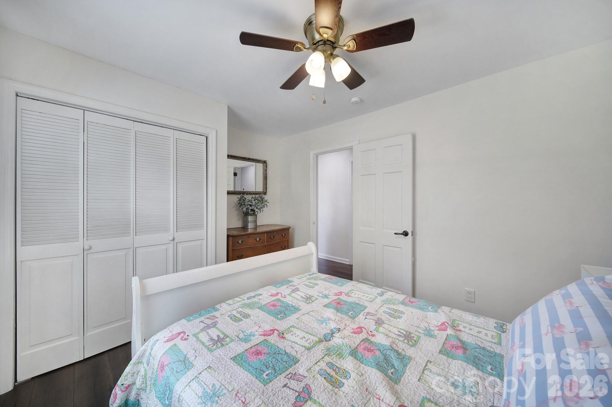 1516 Lowrys Highway — Chester