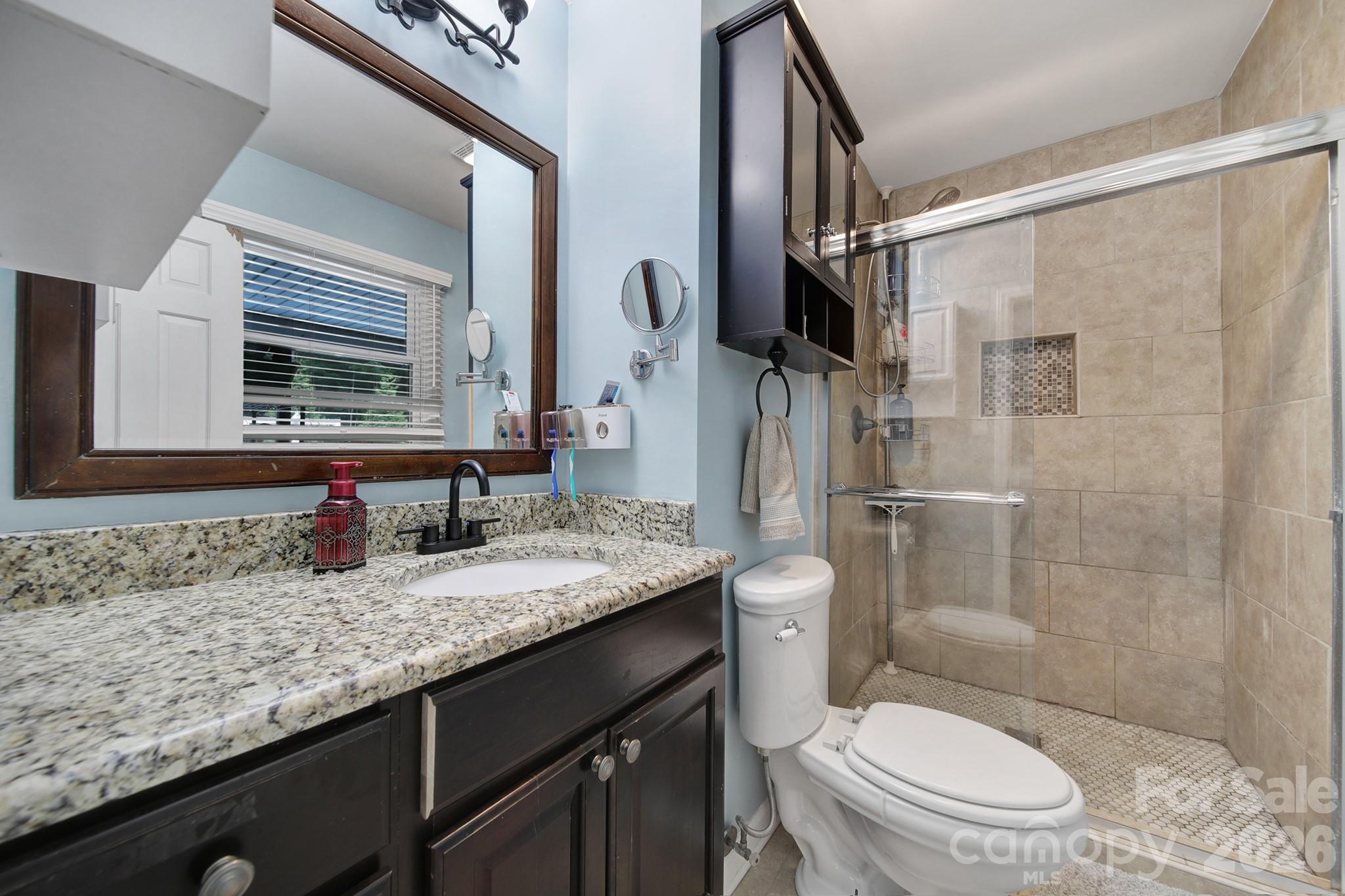 1516 Lowrys Highway — Chester