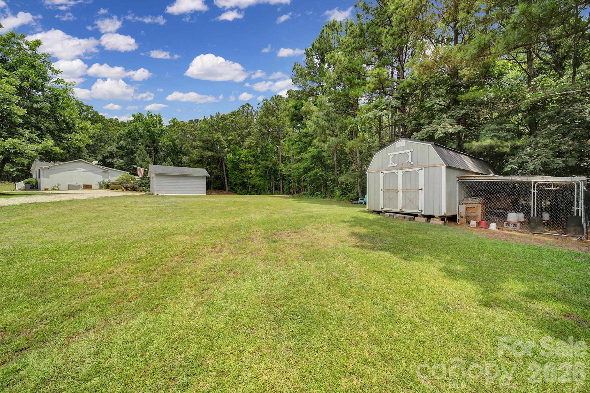 1516 Lowrys Highway — Chester