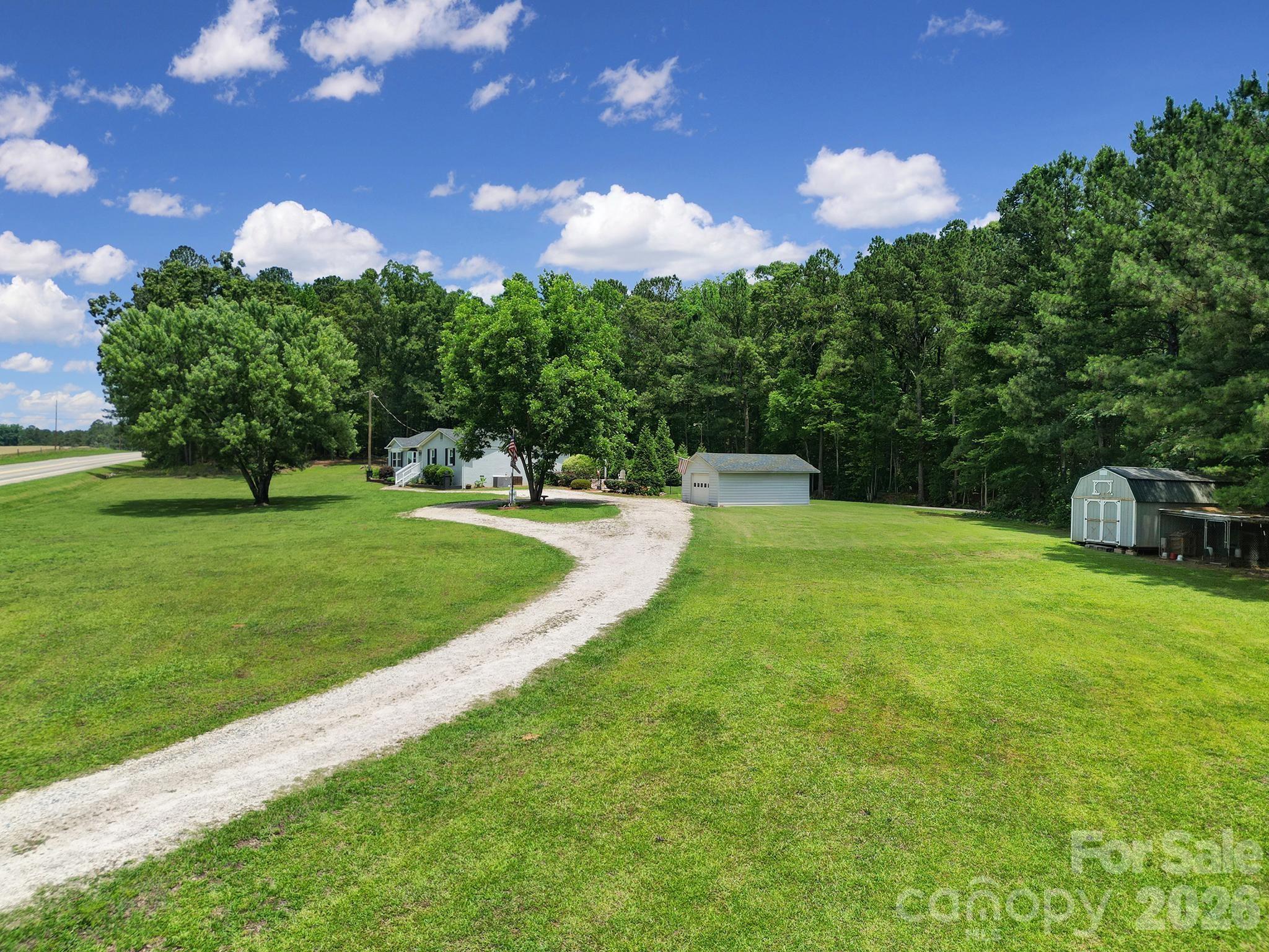 1516 Lowrys Highway — Chester