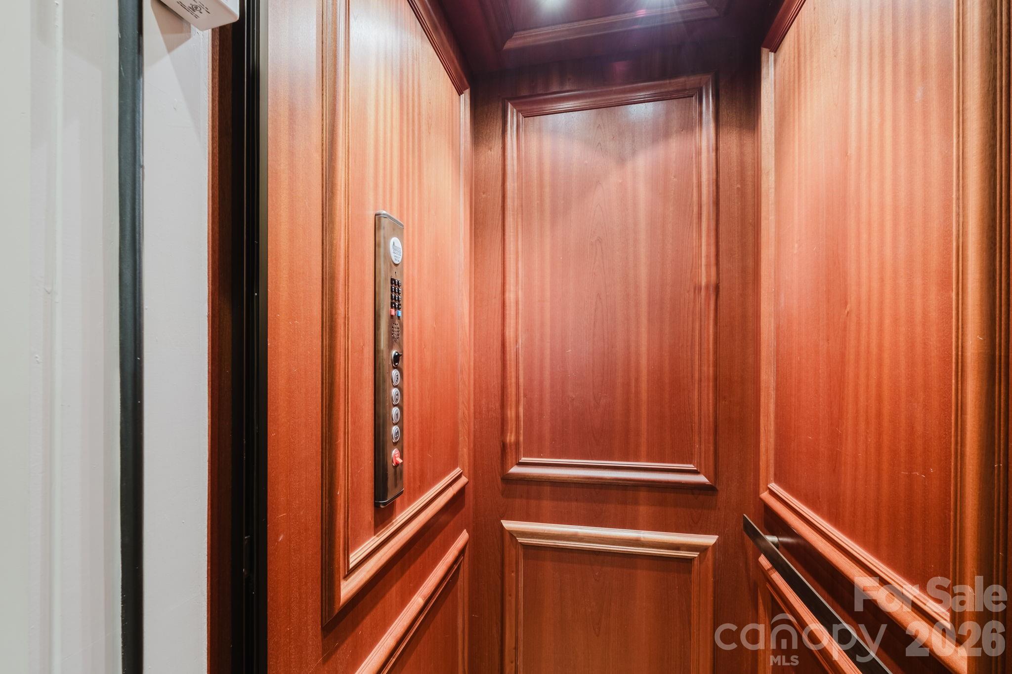 10930 Green Heron Court — Charlotte