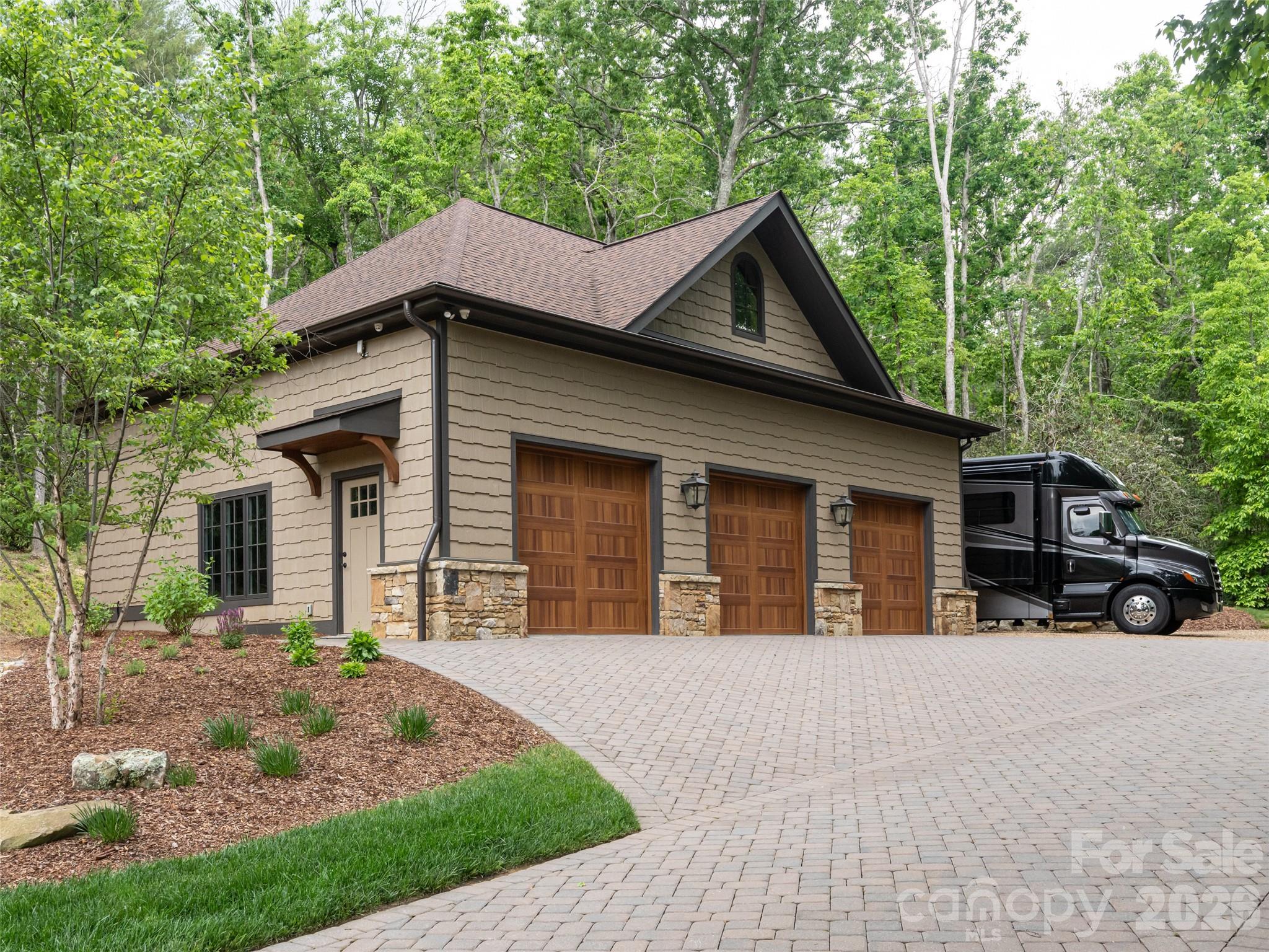 151 Bridgewater Drive — Fletcher