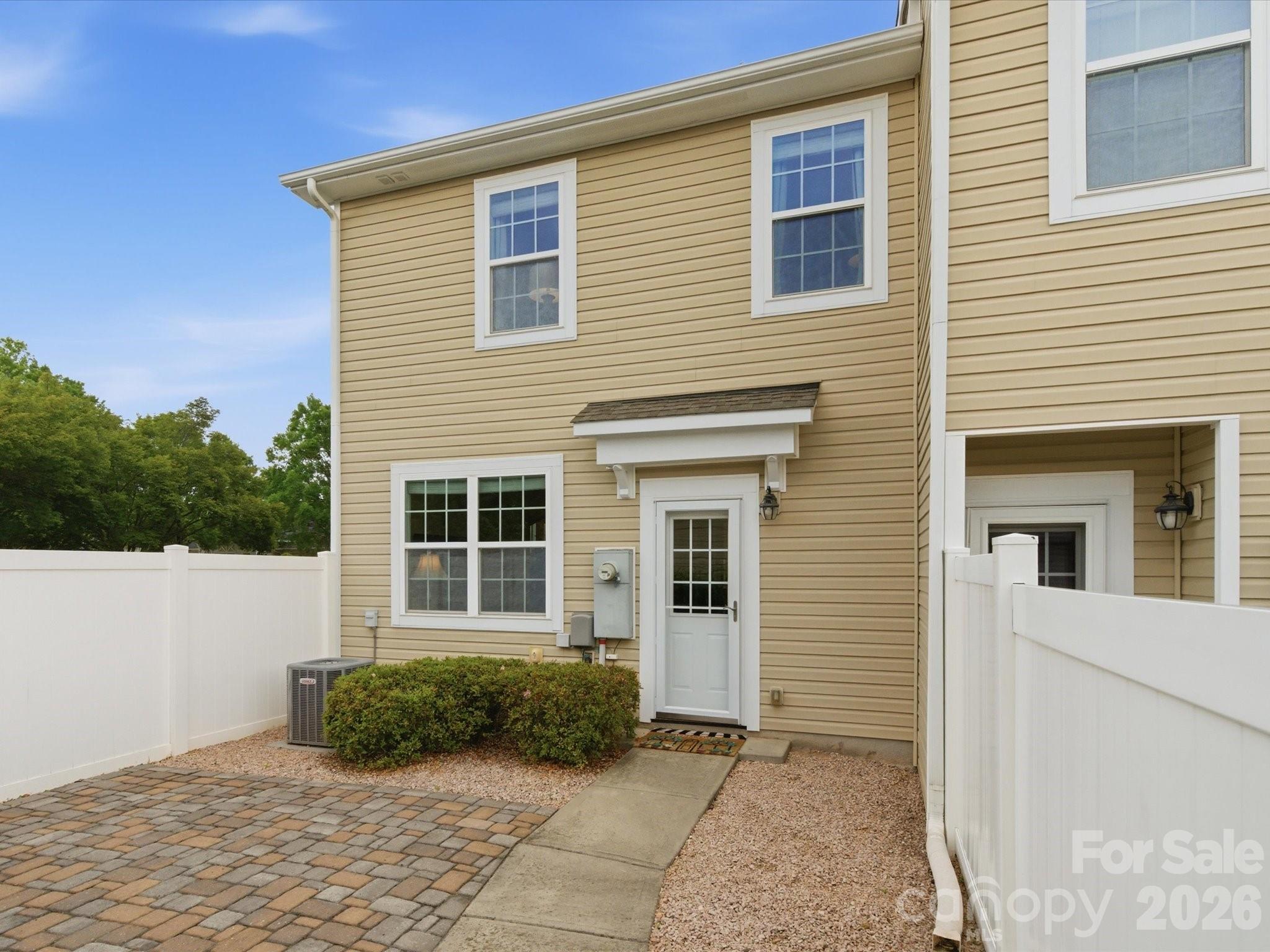 18439 The Commons Boulevard — Cornelius