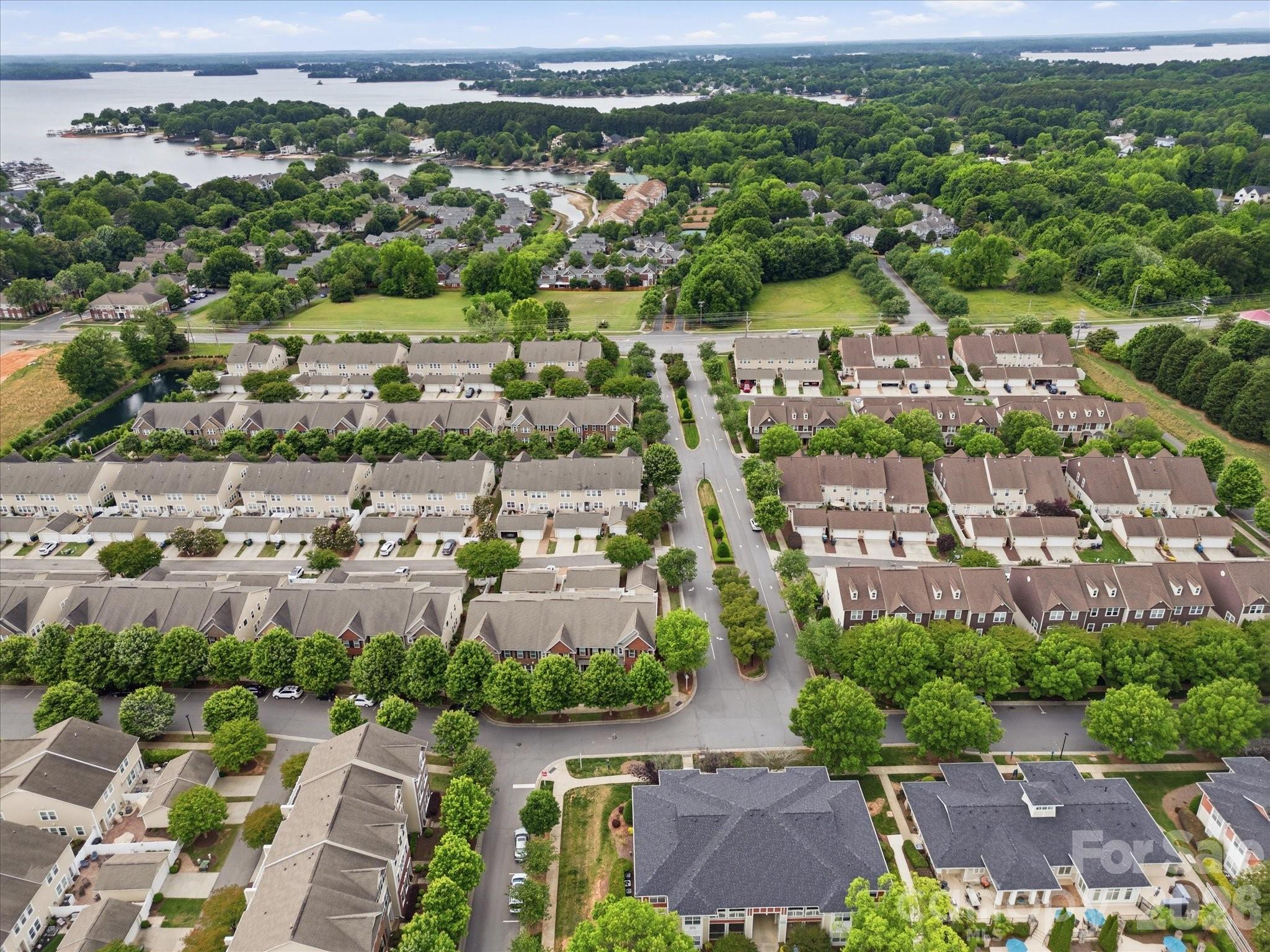 18439 The Commons Boulevard — Cornelius