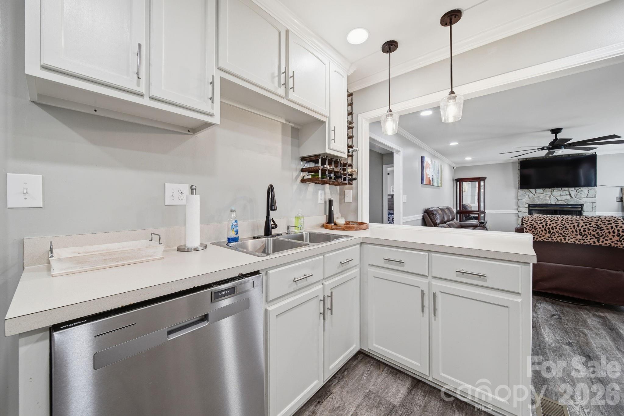 348 Palmer Circle — Rockwell