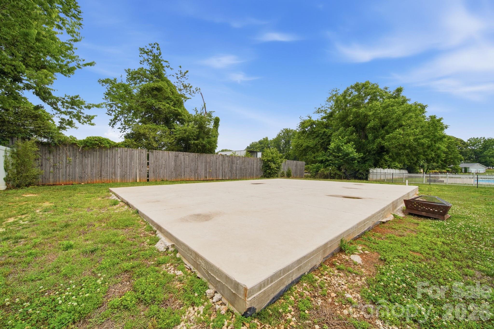 348 Palmer Circle — Rockwell