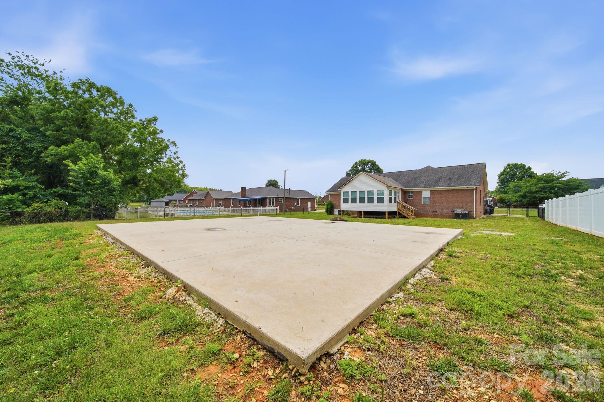 348 Palmer Circle — Rockwell