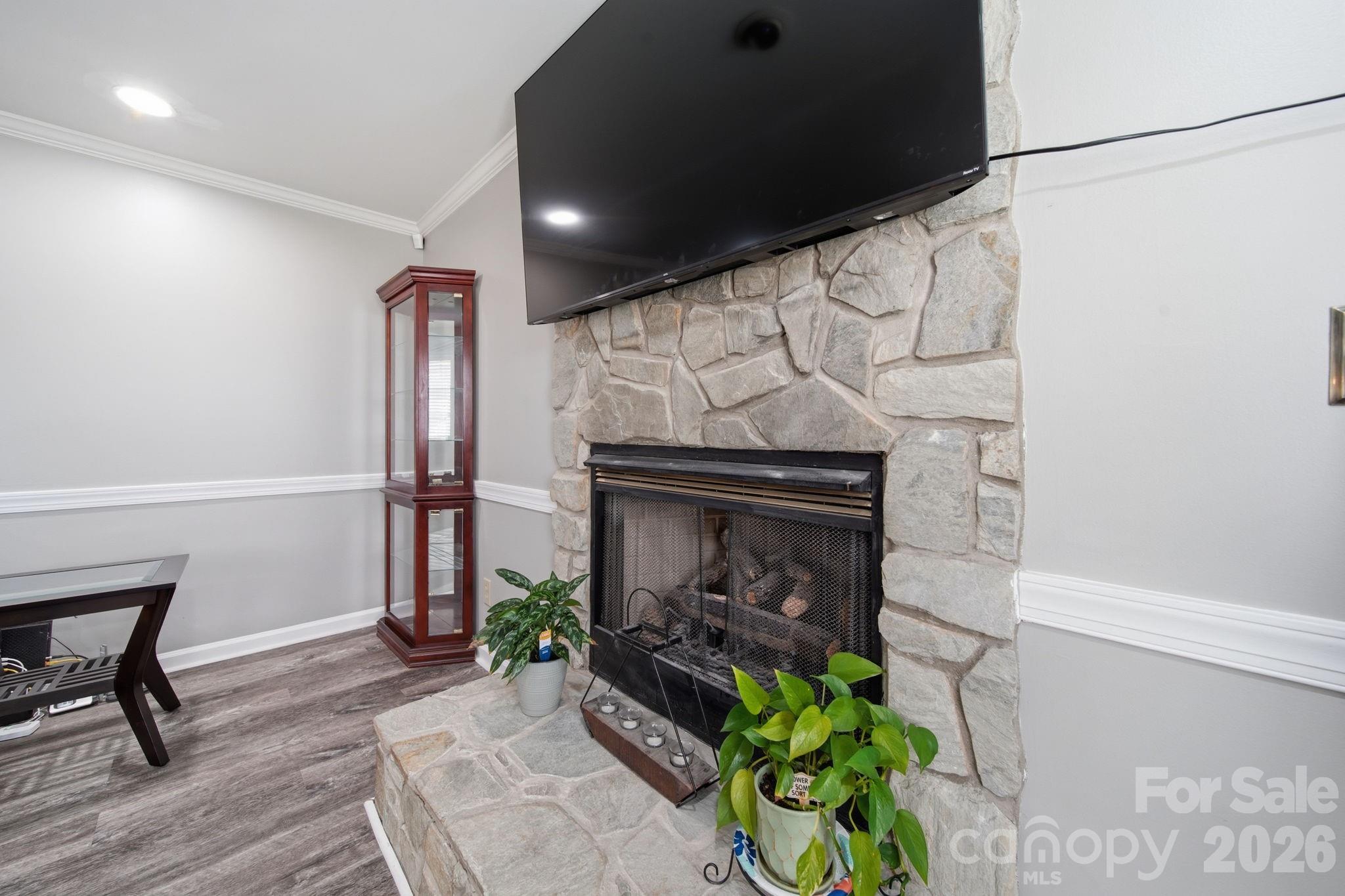 348 Palmer Circle — Rockwell