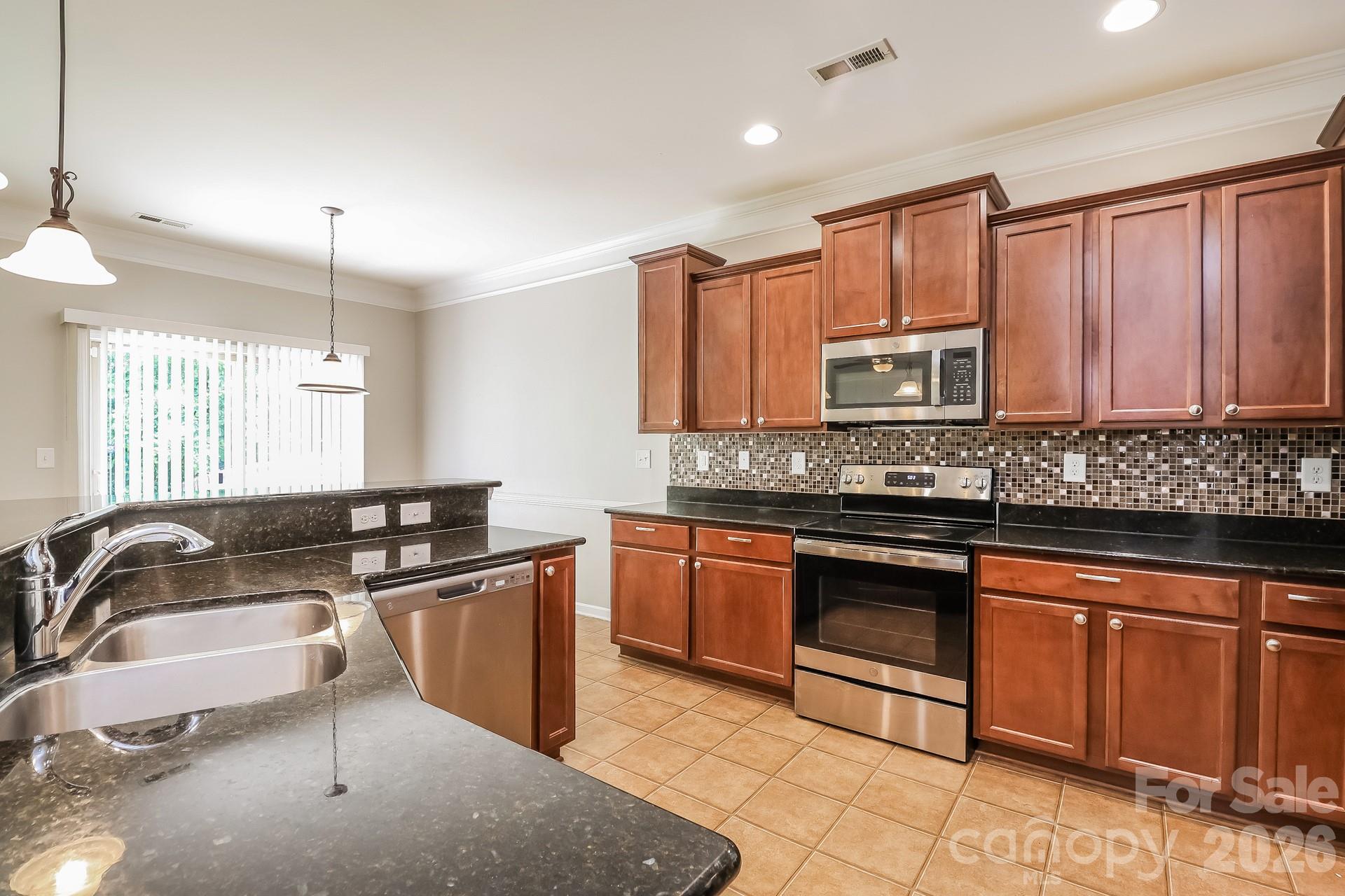2104 Verde Creek Road — Charlotte