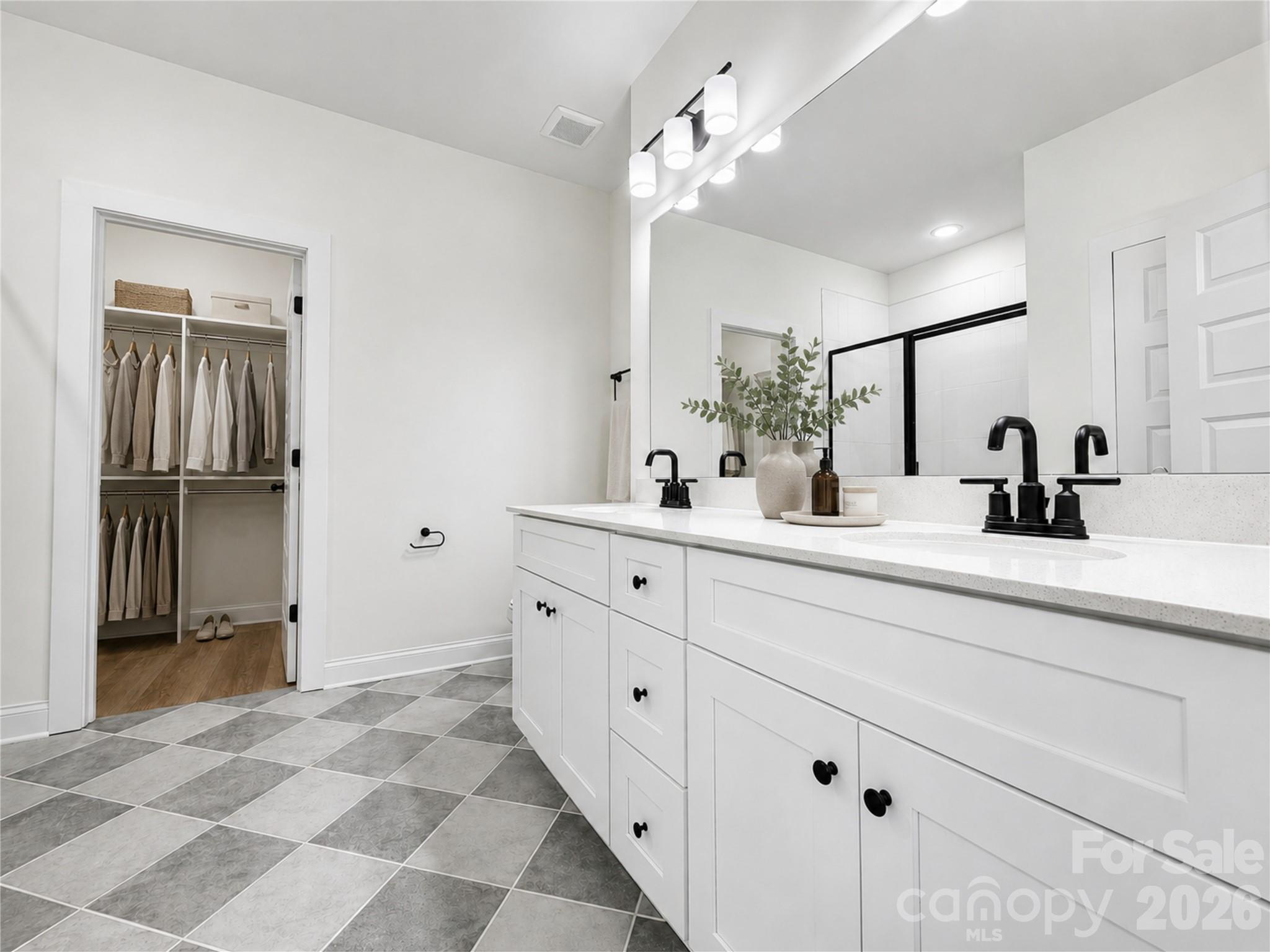 1228 N Sharon Amity Road — Charlotte