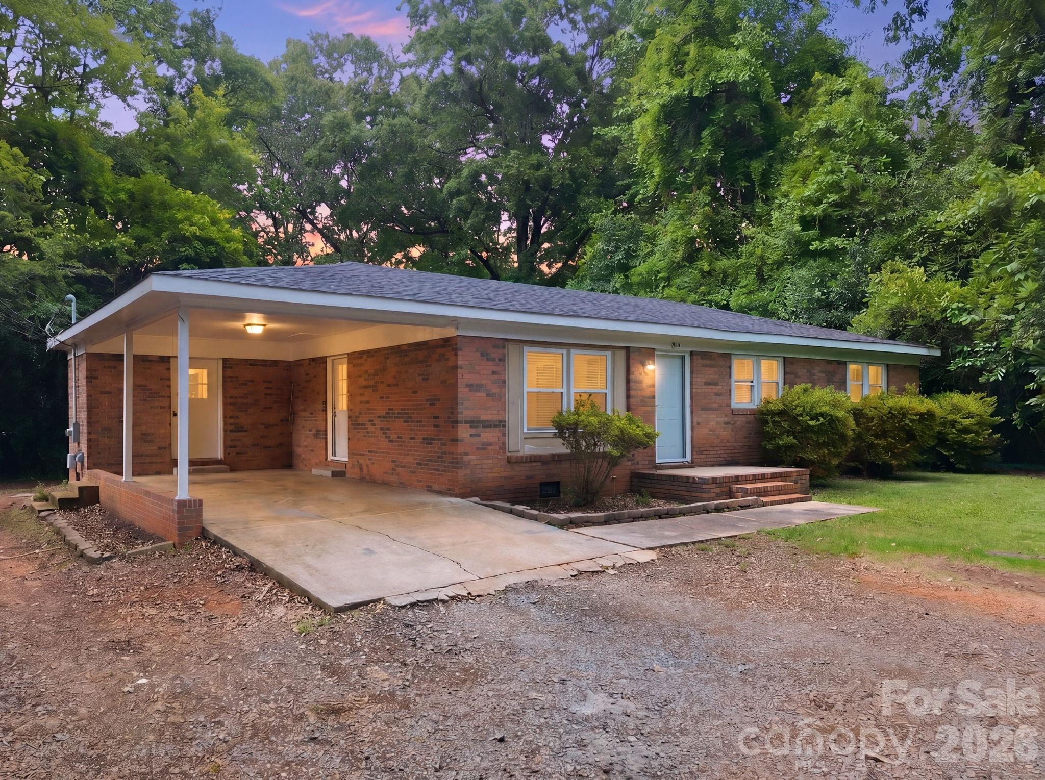 304 Shady Lane — Norwood