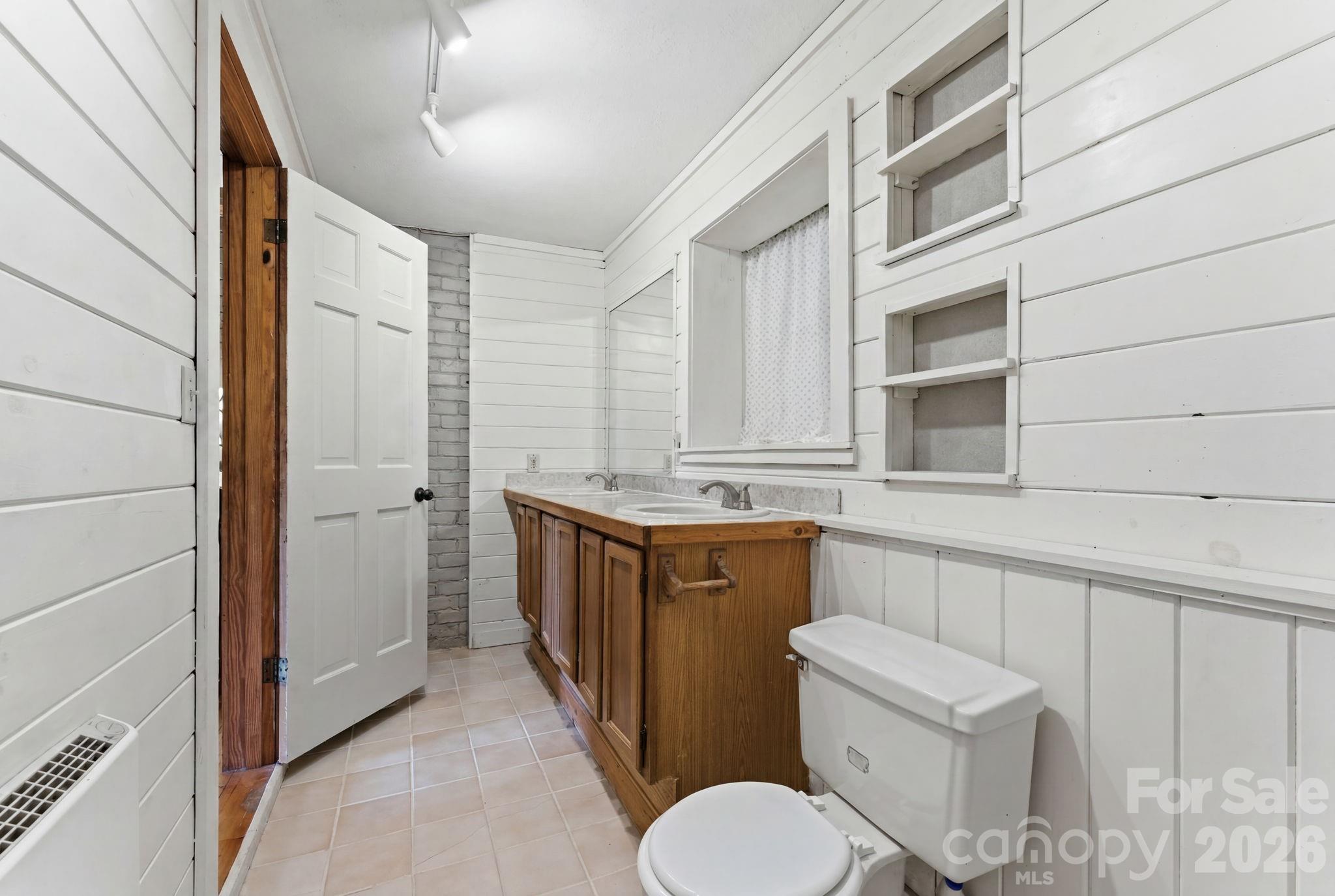 429 Biodome Drive — Waynesville