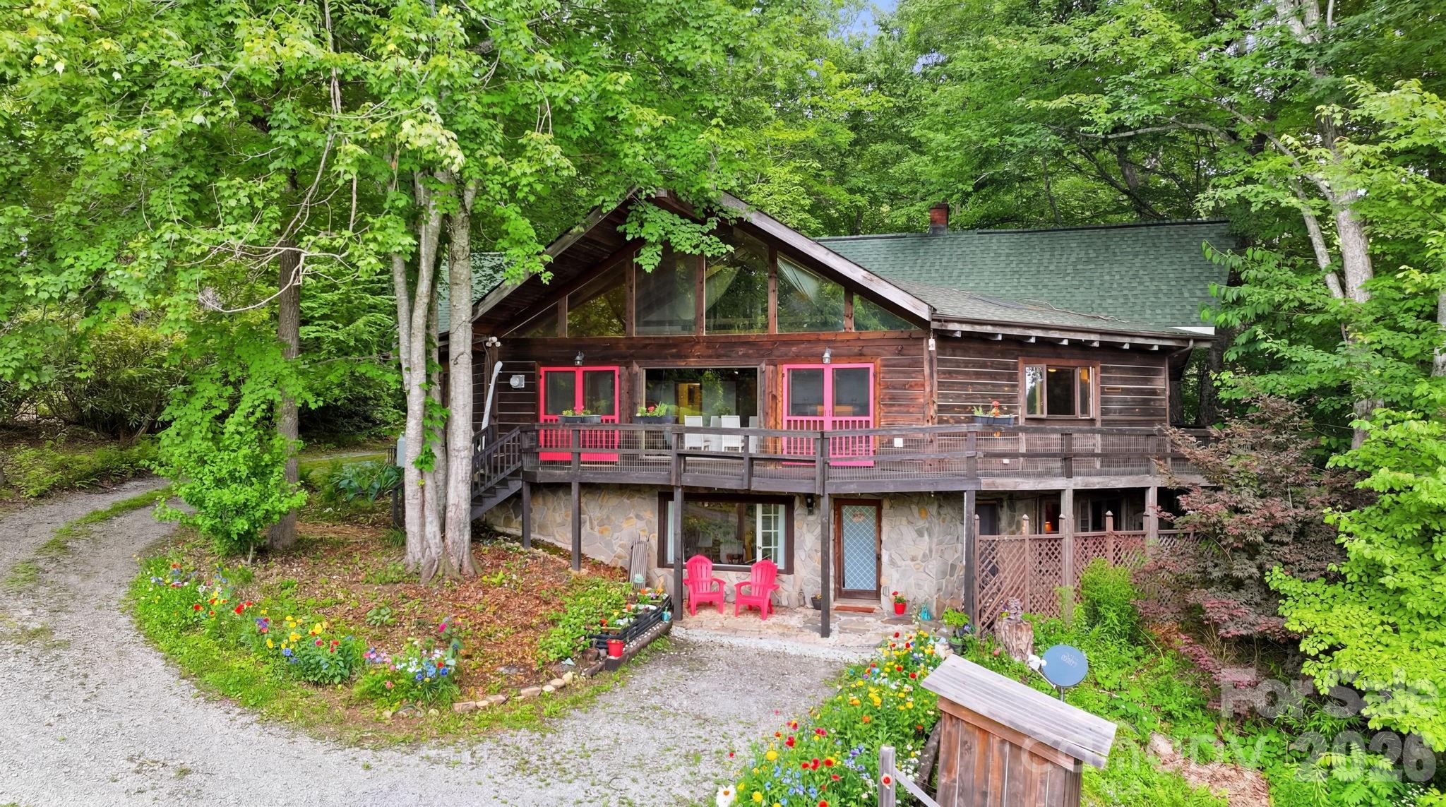 429 Biodome Drive — Waynesville