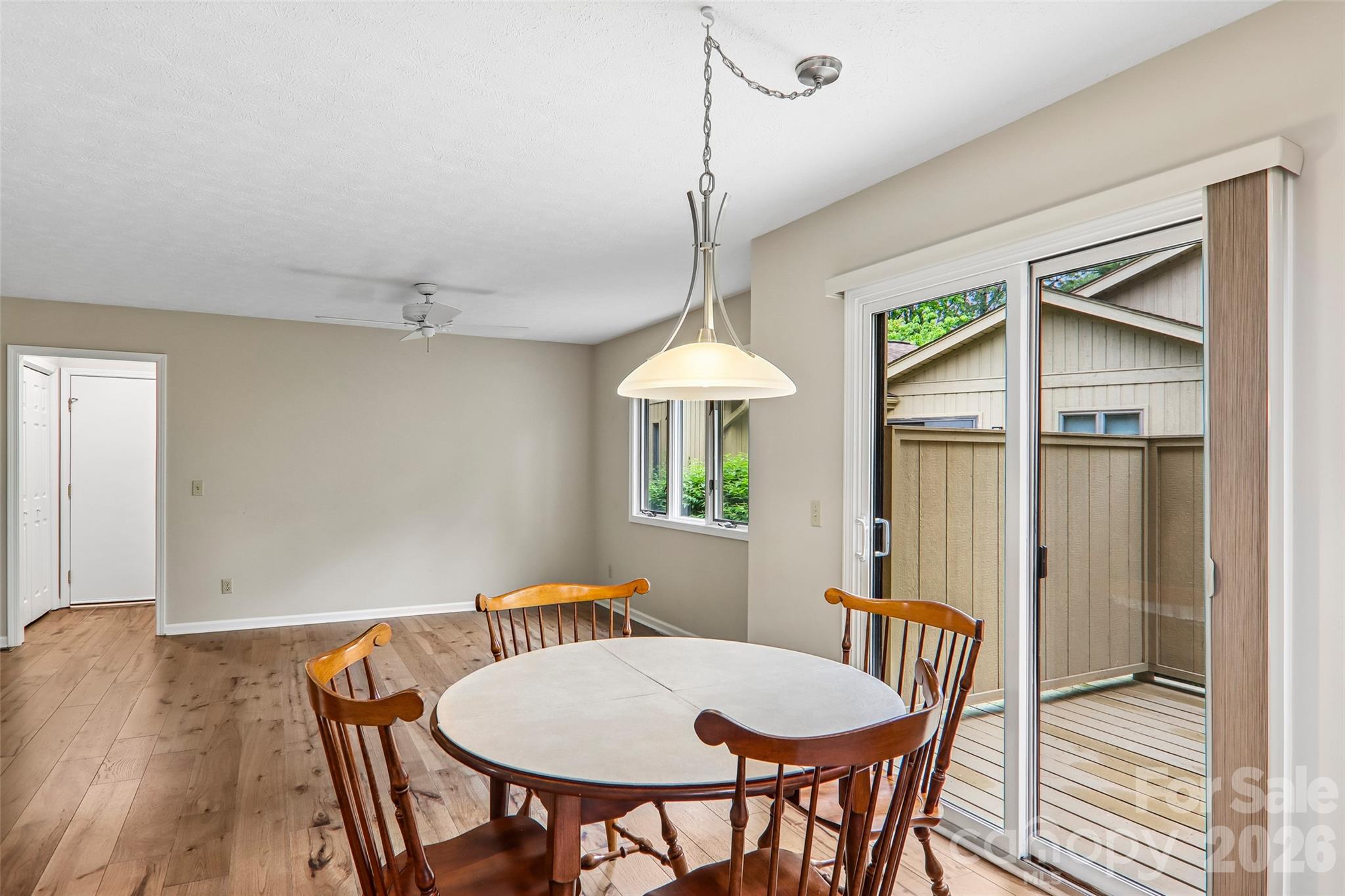 405 Wild Oak Lane — Hendersonville